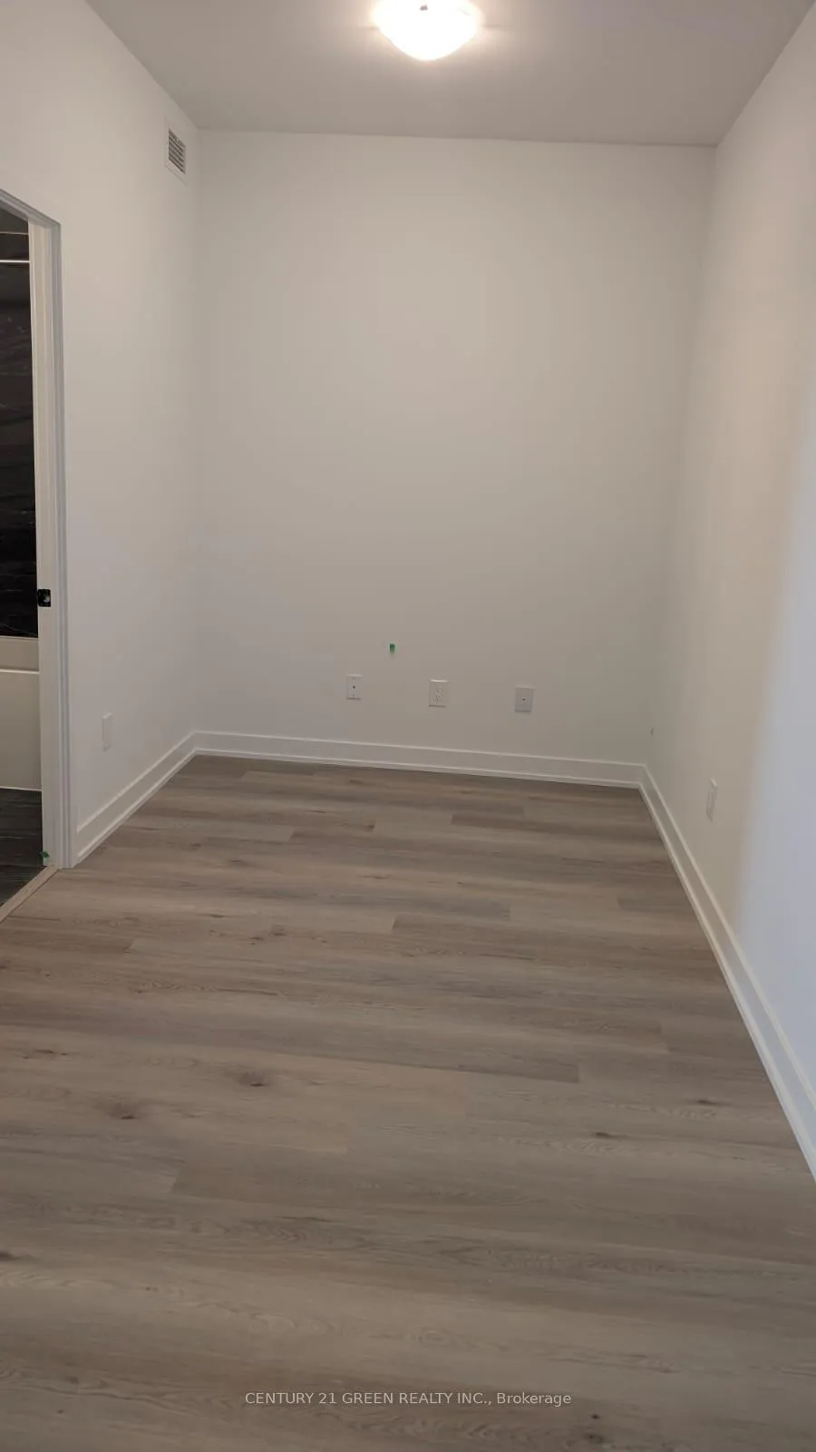 Photo 8 of Unit 2106, 2075 Lakeshore Road, Burlington, Brant — HOMEH