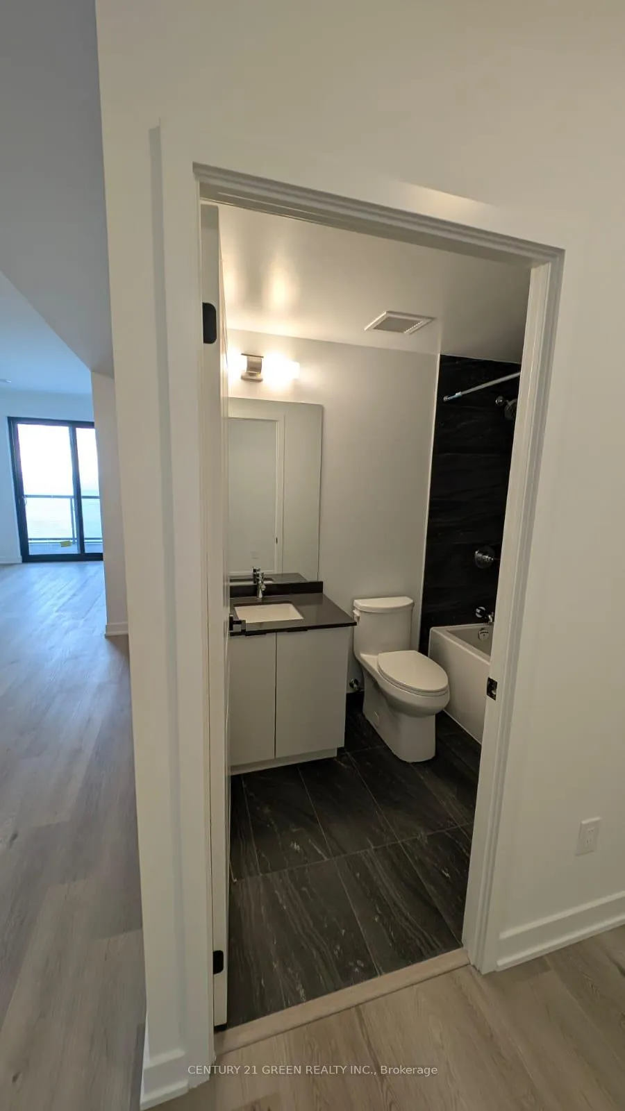 Photo 9 of Unit 2106, 2075 Lakeshore Road, Burlington, Brant — HOMEH