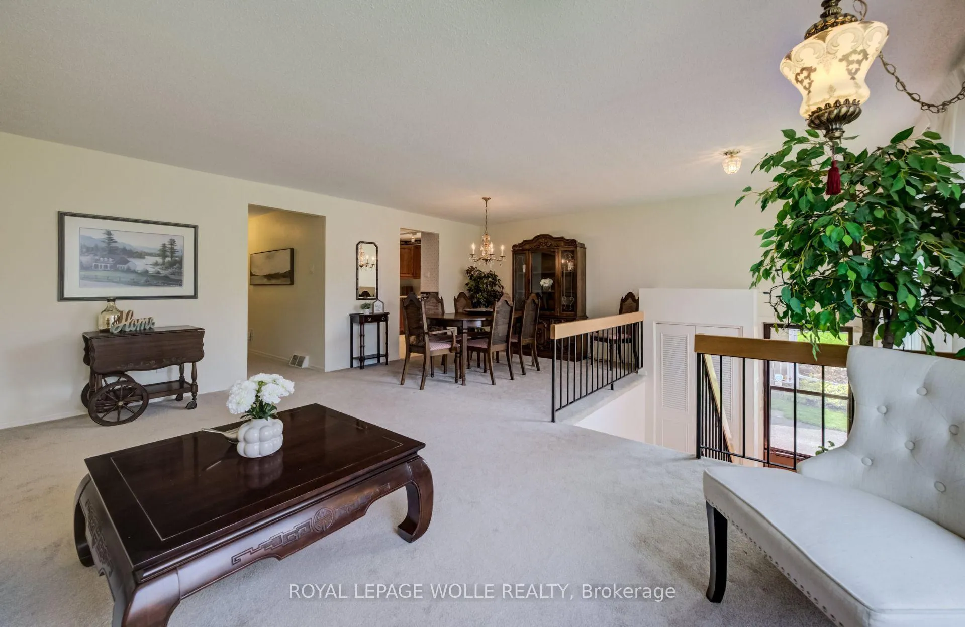 Photo 7 of 51 Underhill Crescent, Kitchener — HOMEH