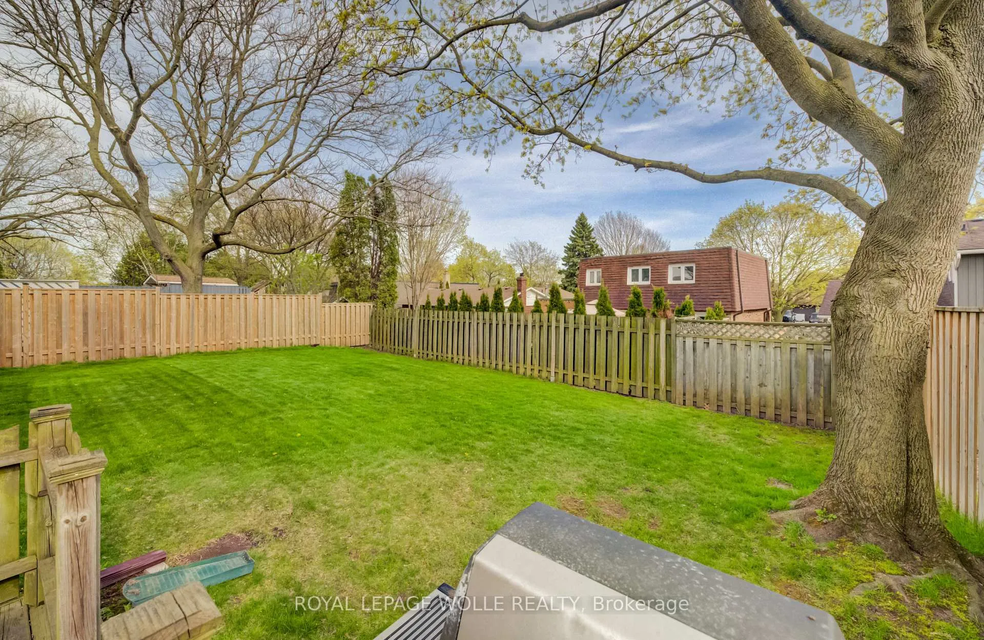 Photo 34 of 51 Underhill Crescent, Kitchener — HOMEH