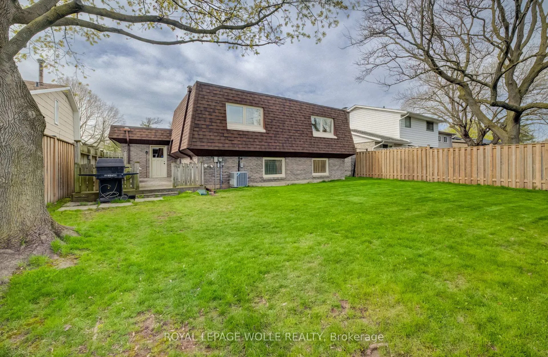 Photo 35 of 51 Underhill Crescent, Kitchener — HOMEH
