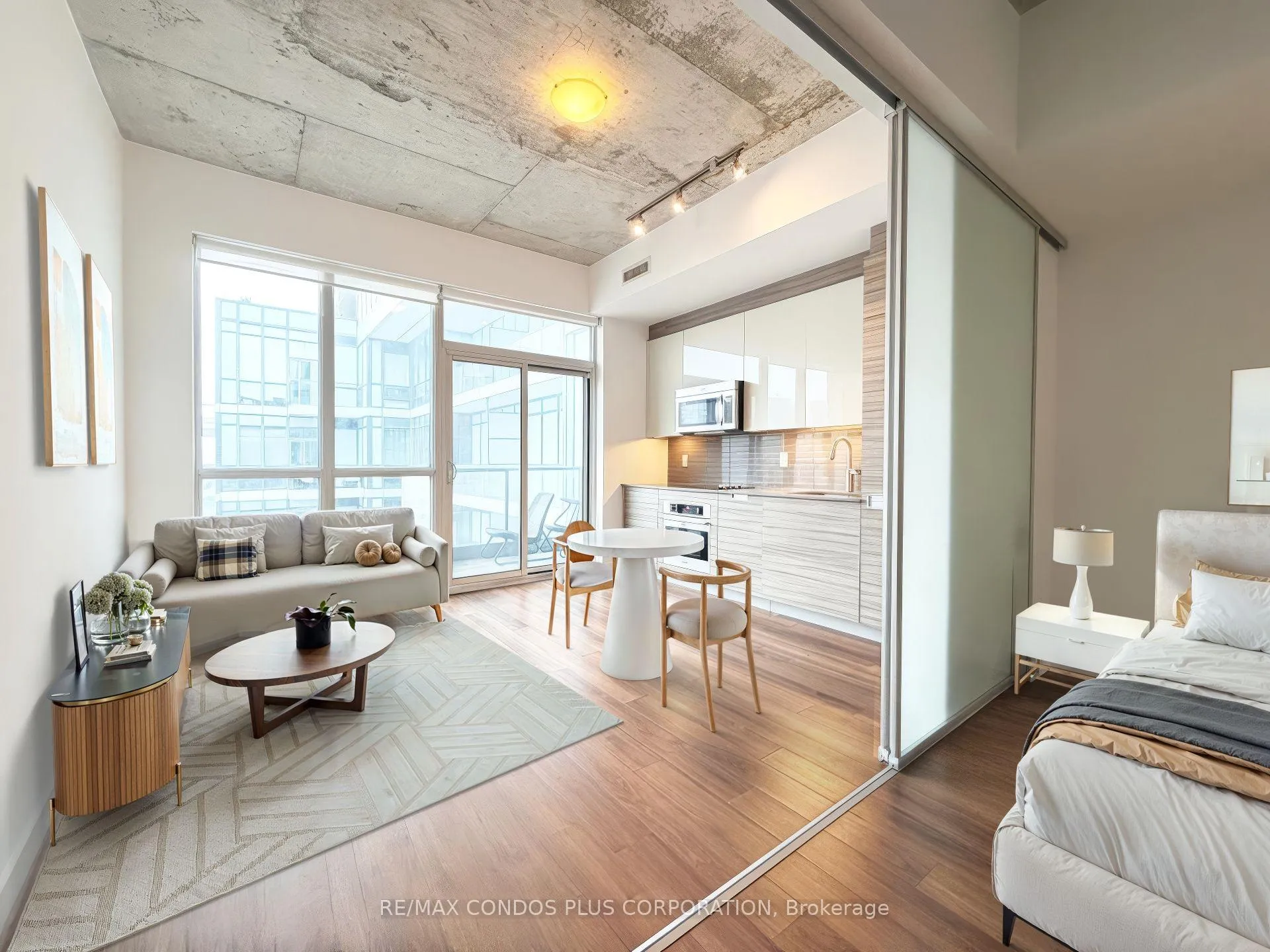 Photo 6 of Unit 2410, 210 Simcoe Street, Toronto, University — HOMEH