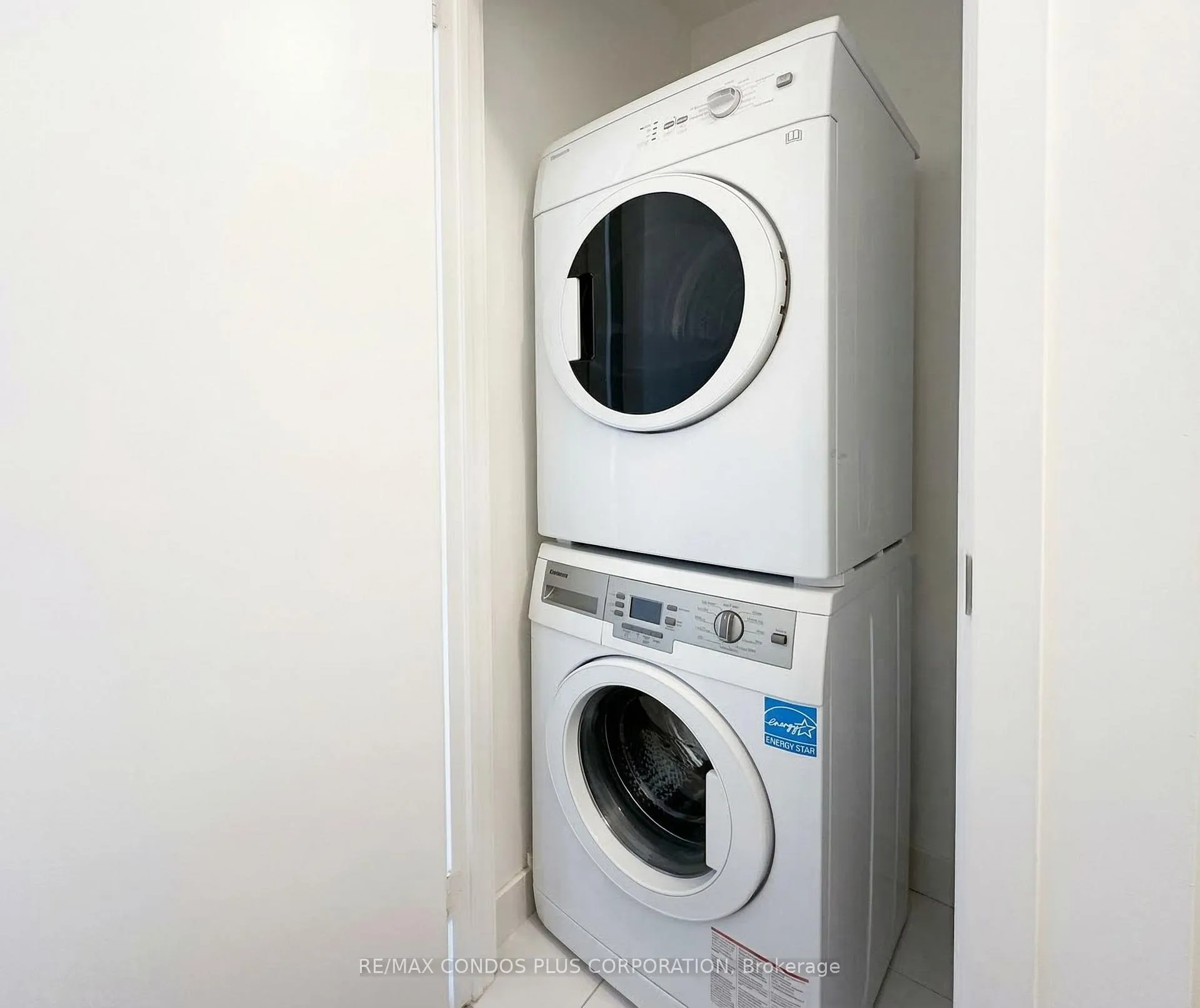 Photo 9 of Unit 2410, 210 Simcoe Street, Toronto, University — HOMEH