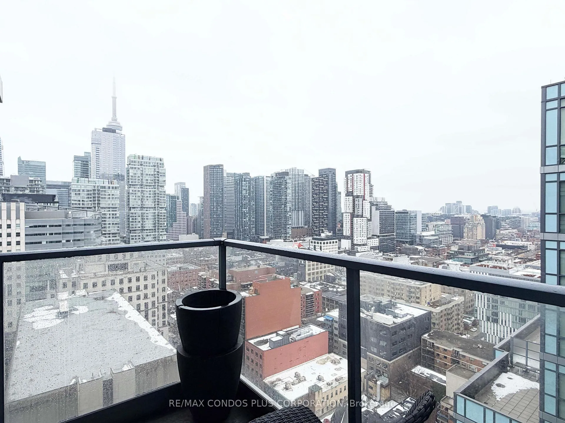 Photo 14 of Unit 2410, 210 Simcoe Street, Toronto, University — HOMEH