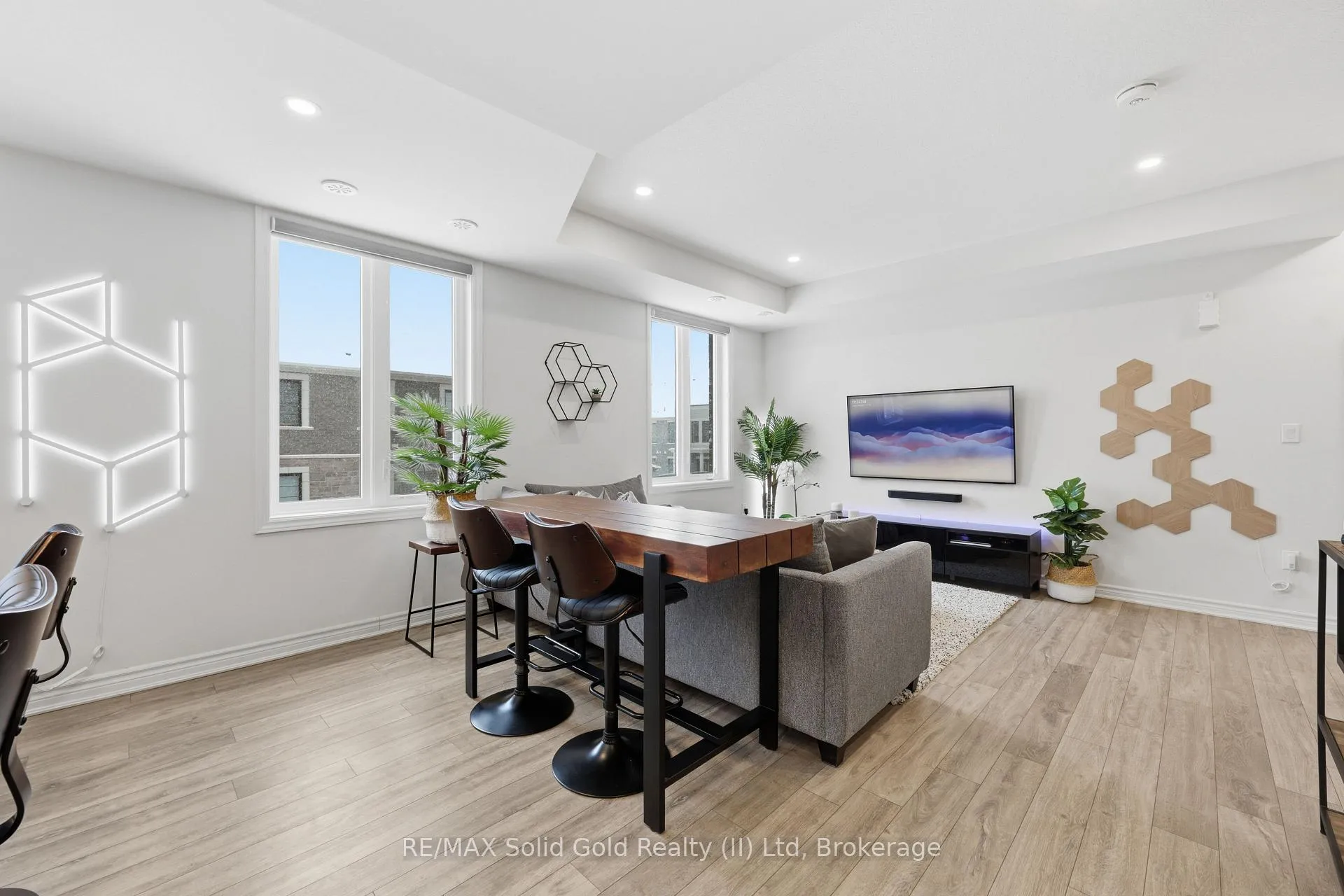 Photo 10 of Unit 58, 383 Dundas Street E, Hamilton, Waterdown — HOMEH