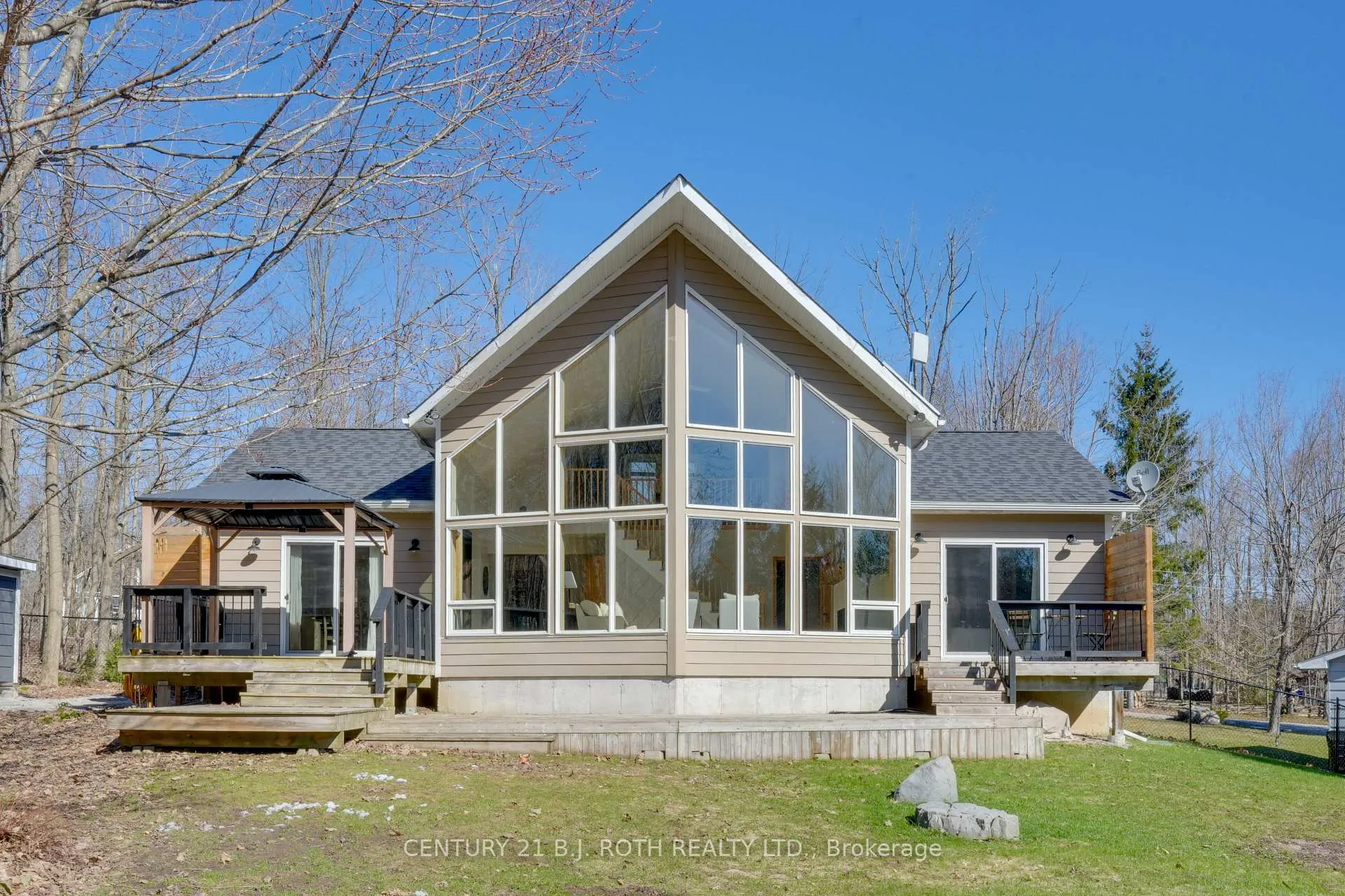 Photo 2 of 46 Slalom Drive, Oro-Medonte, Moonstone — HOMEH