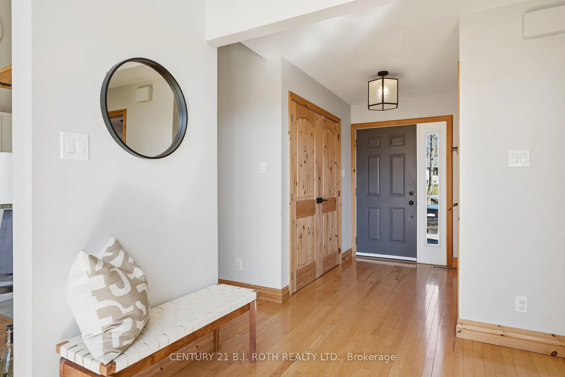 Photo 4 of 46 Slalom Drive, Oro-Medonte, Moonstone — HOMEH