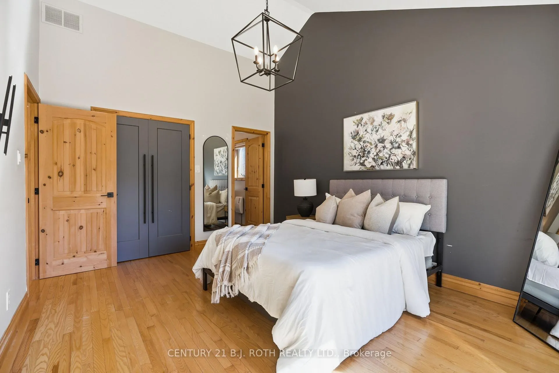 Photo 19 of 46 Slalom Drive, Oro-Medonte, Moonstone — HOMEH