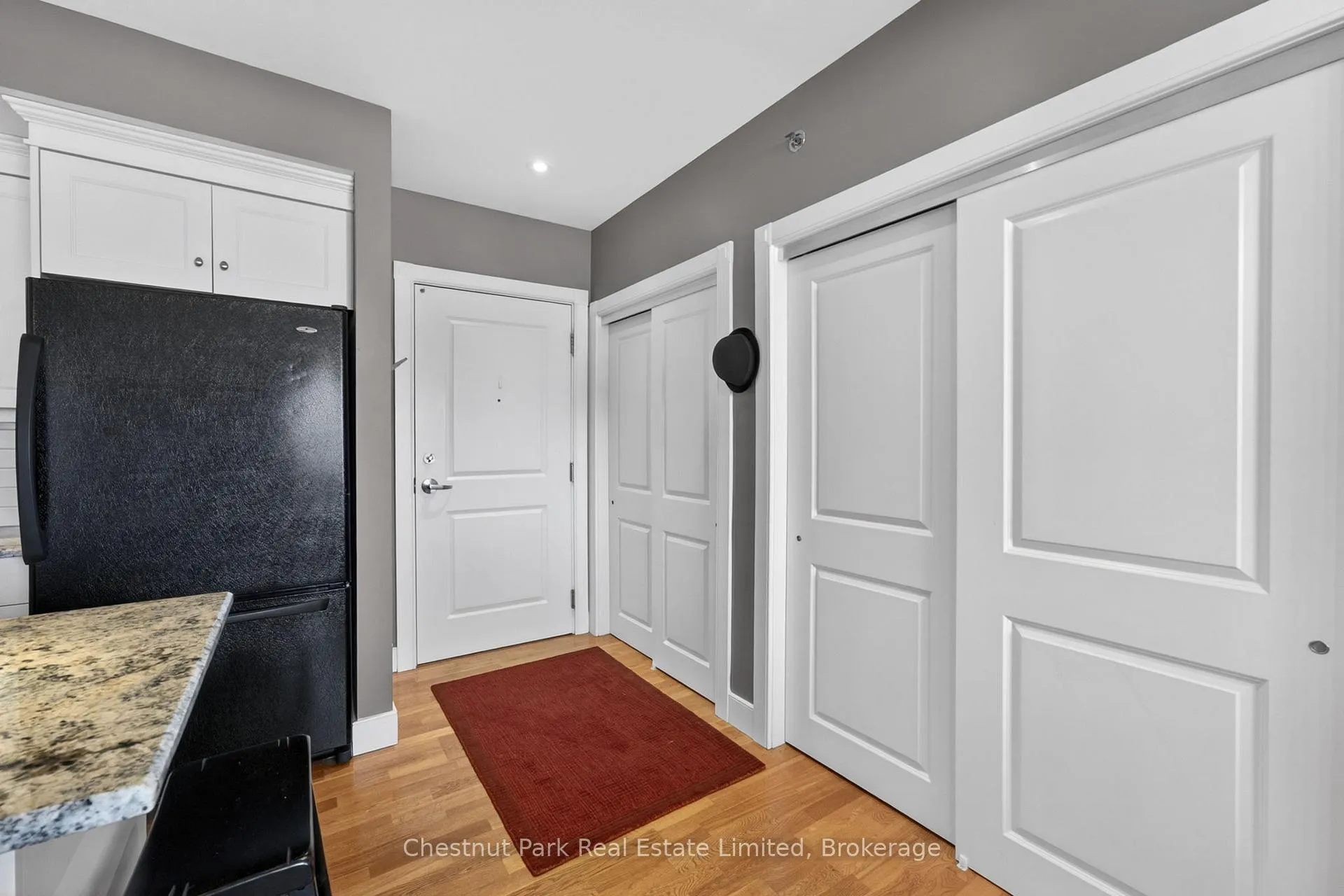 Photo 6 of Unit 404, 280 Main Street, Prince Edward County, Picton Ward — HOMEH