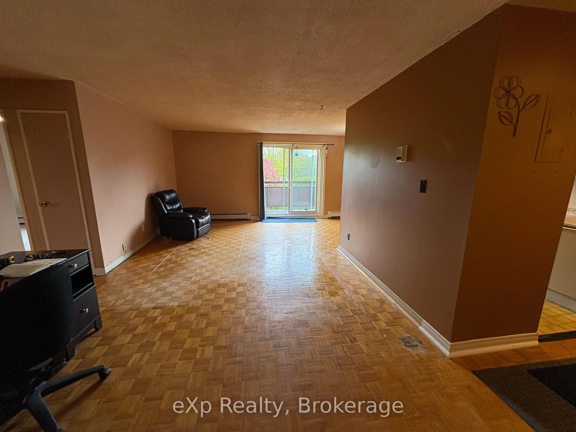 Photo 2 of Unit 303, 925 10th Avenue E, Owen Sound — HOMEH