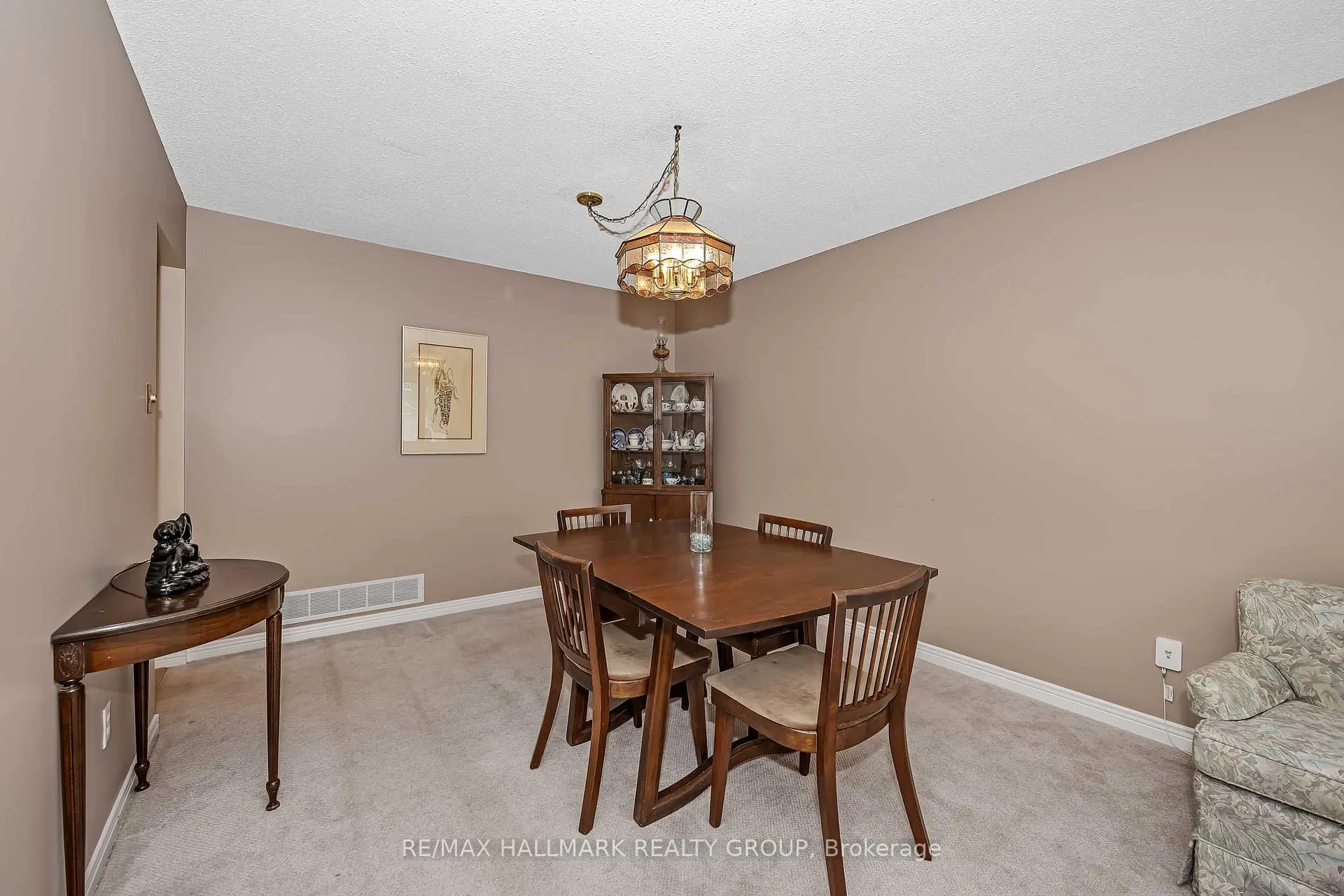 Photo 7 of 18 Randall James Drive, Ottawa, Stittsville (Central) — HOMEH