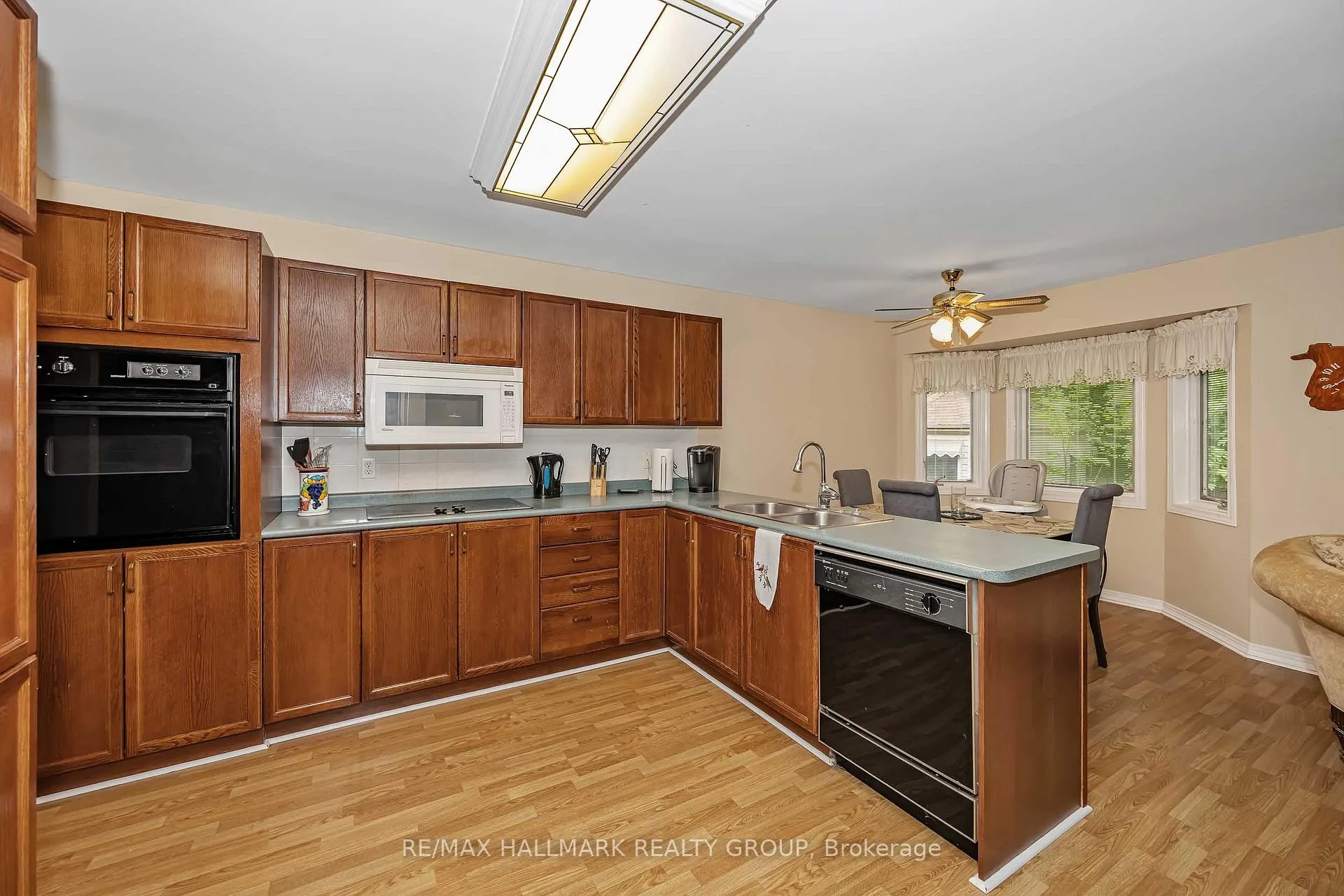 Photo 8 of 18 Randall James Drive, Ottawa, Stittsville (Central) — HOMEH