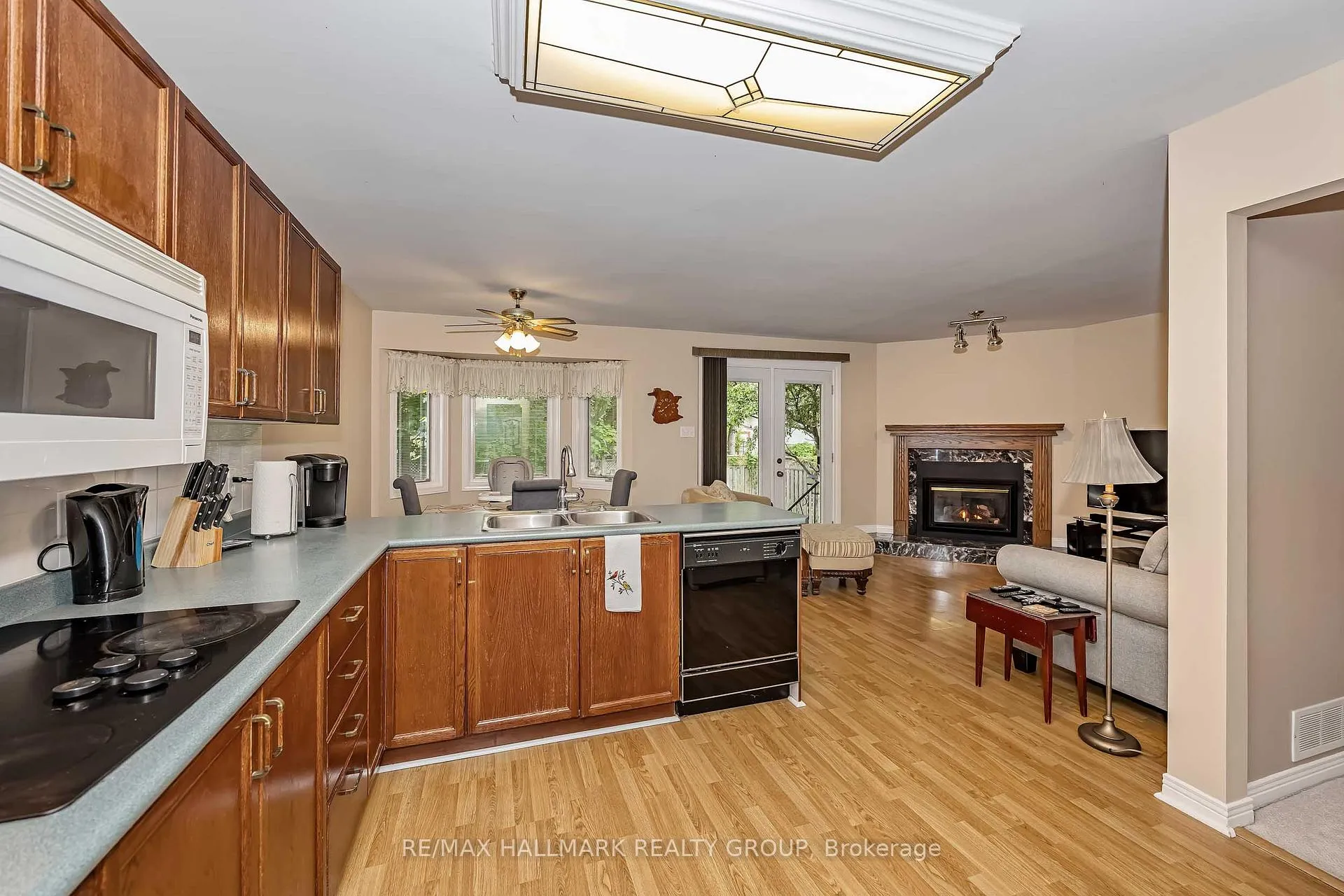 Photo 9 of 18 Randall James Drive, Ottawa, Stittsville (Central) — HOMEH
