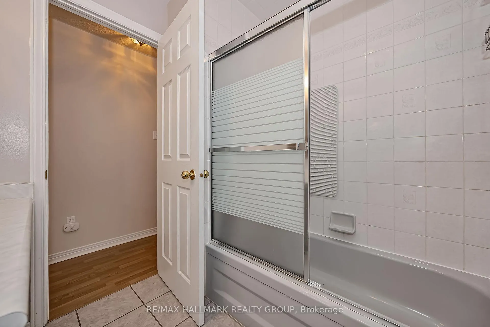 Photo 29 of 18 Randall James Drive, Ottawa, Stittsville (Central) — HOMEH