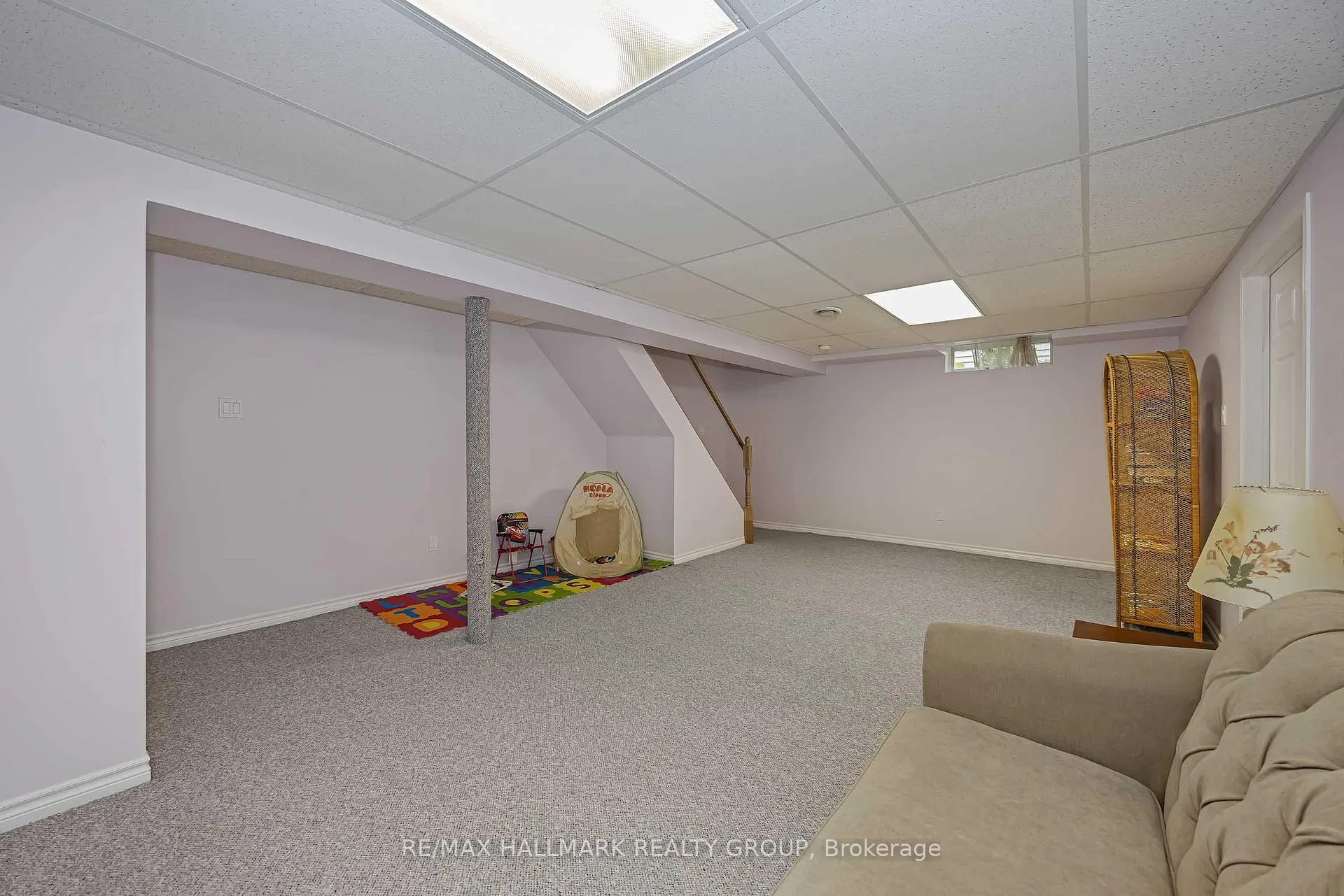 Photo 34 of 18 Randall James Drive, Ottawa, Stittsville (Central) — HOMEH