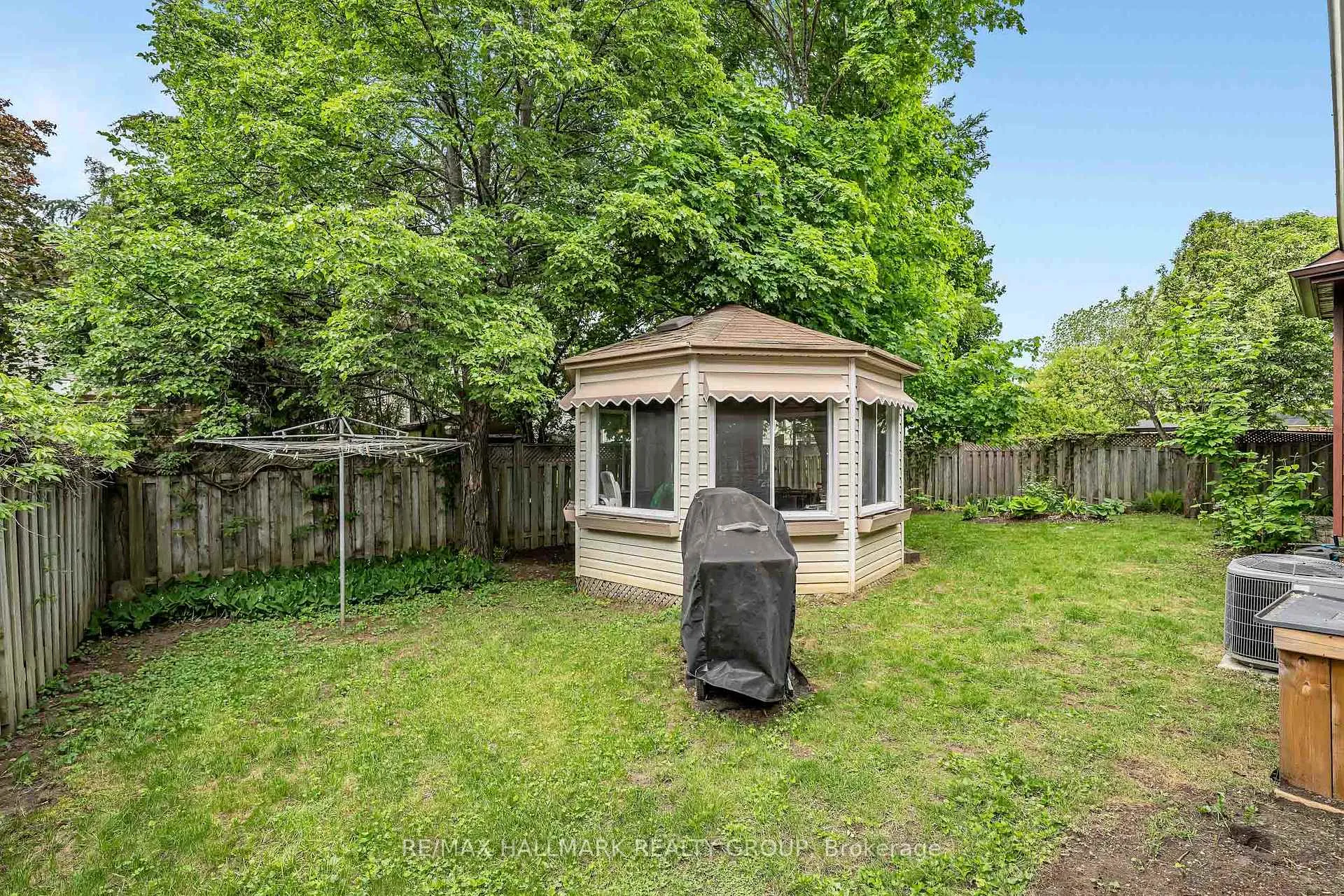 Photo 43 of 18 Randall James Drive, Ottawa, Stittsville (Central) — HOMEH