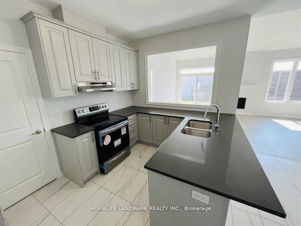 Photo 10 of 43 Bill Guy Drive, Georgina, Keswick South — HOMEH