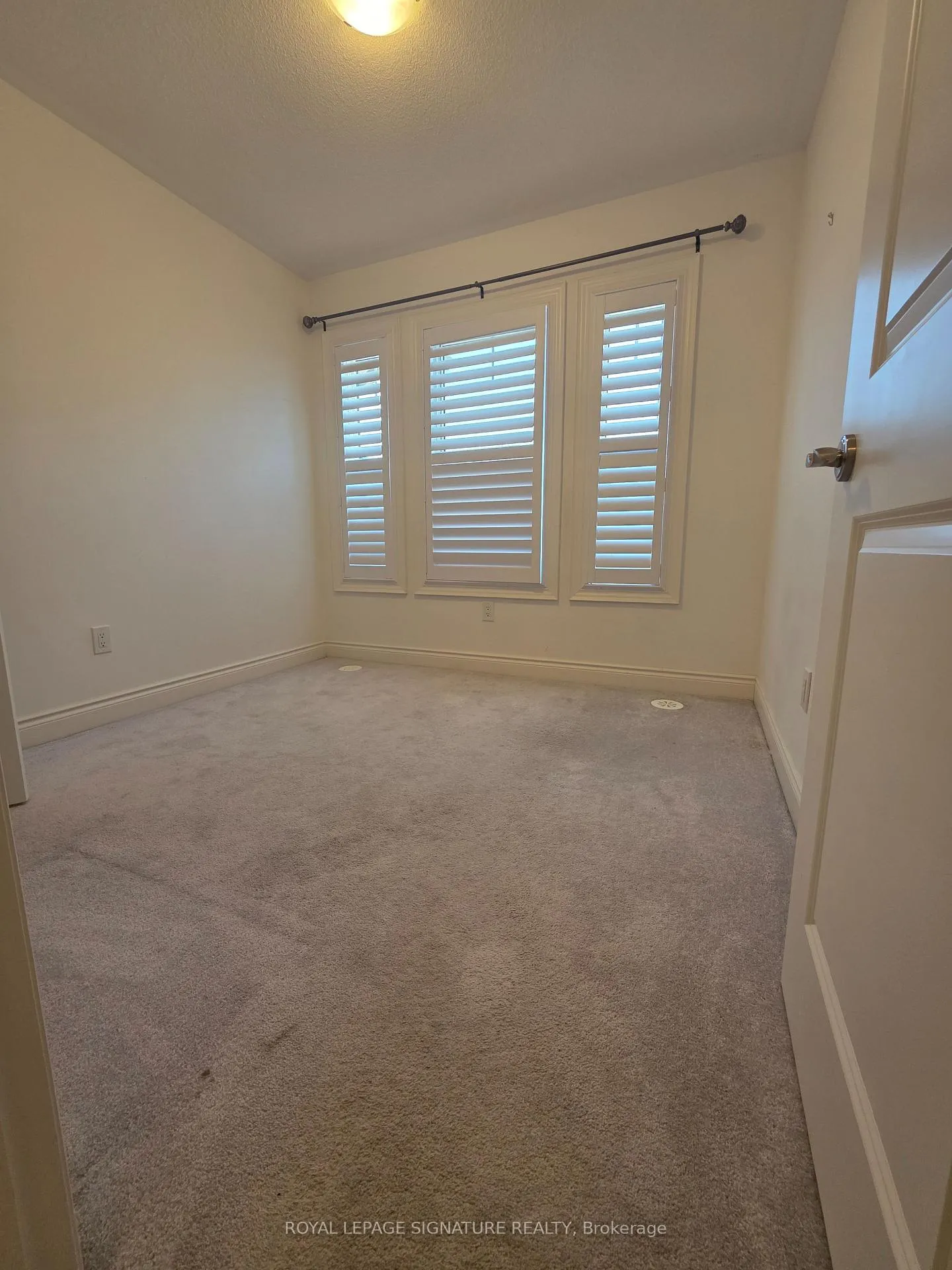 Photo 18 of Unit 27, 2571 Ladyfern Crossing, Pickering, Duffin Heights — HOMEH