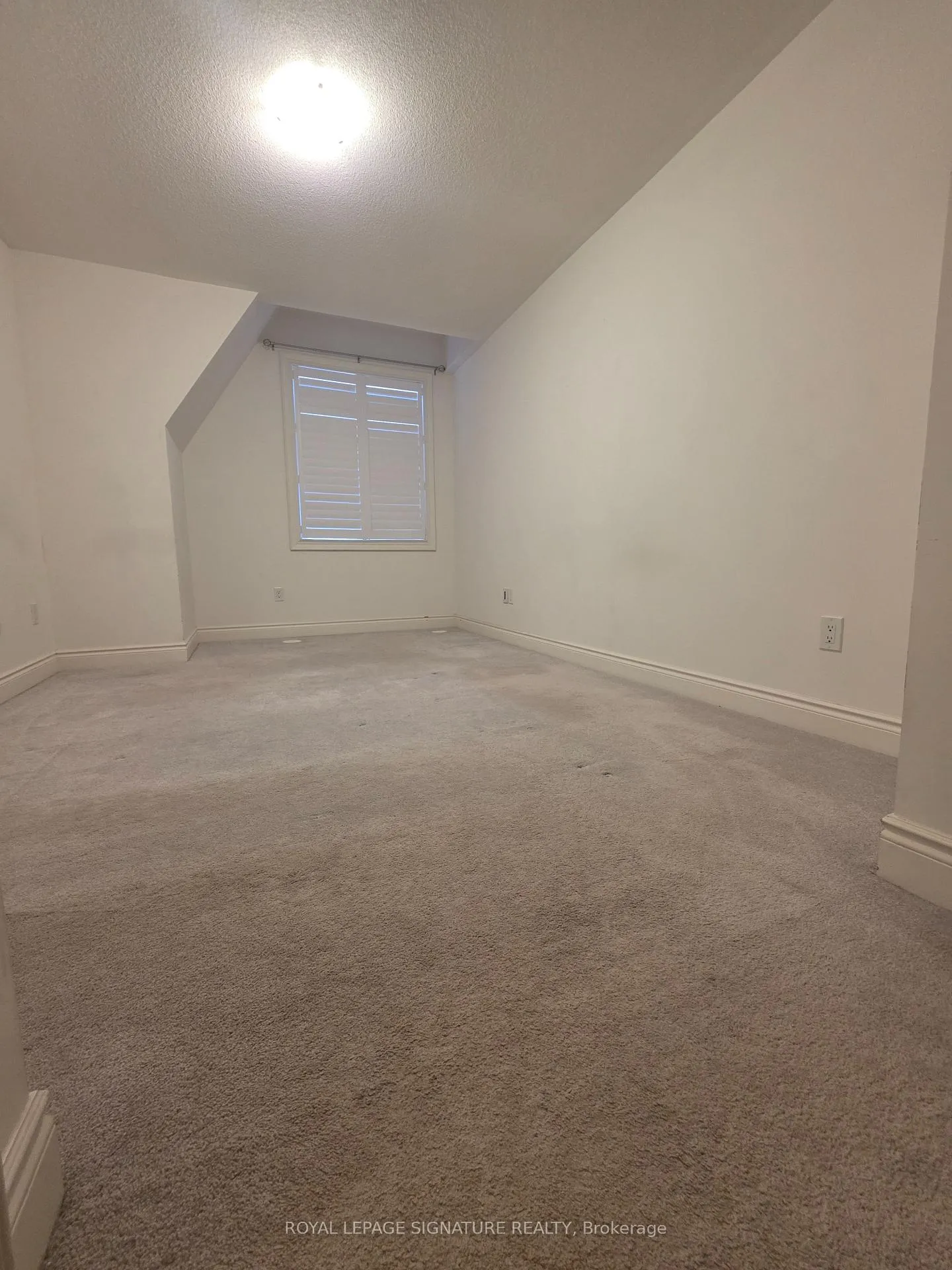 Photo 21 of Unit 27, 2571 Ladyfern Crossing, Pickering, Duffin Heights — HOMEH