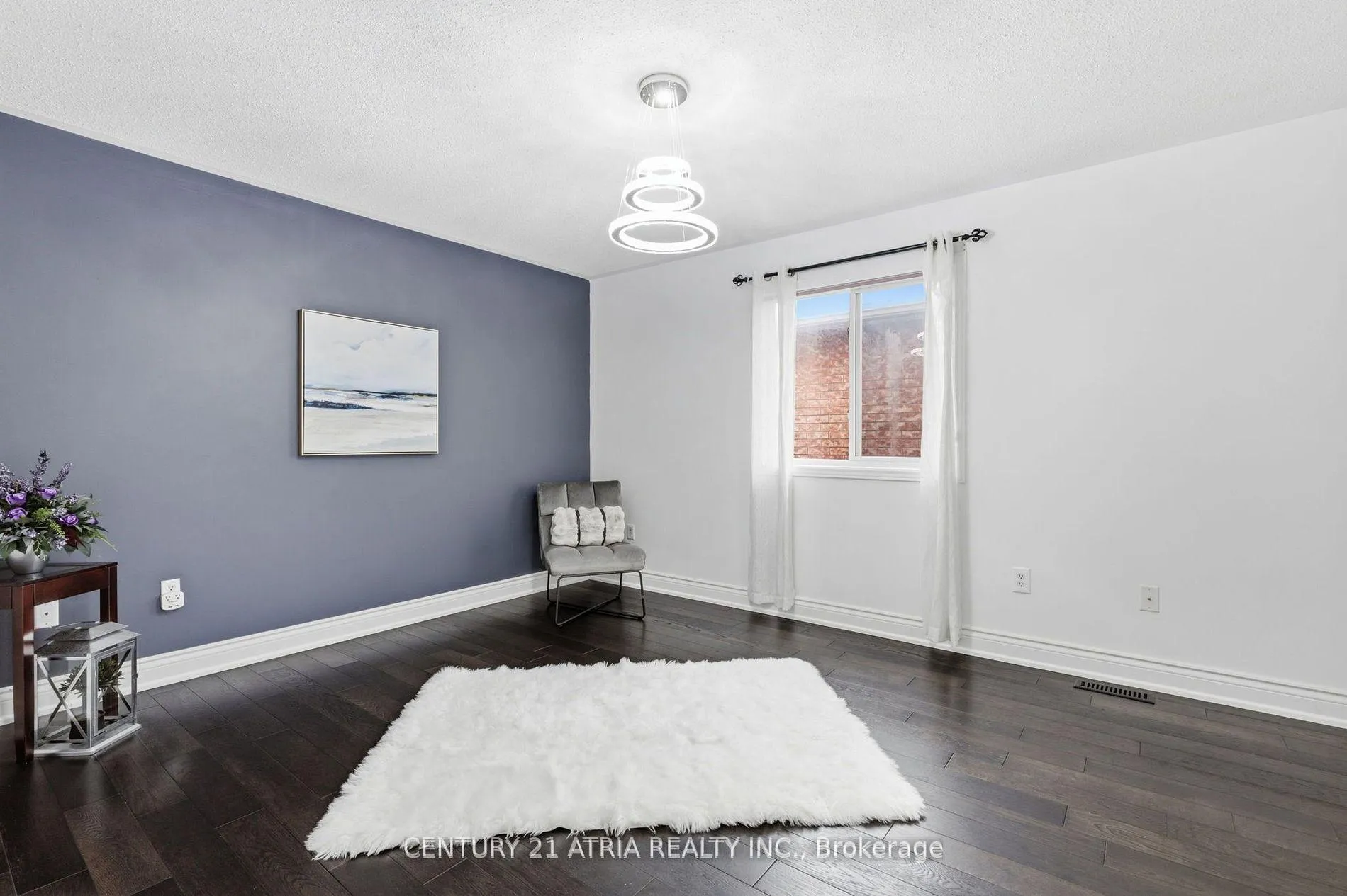Photo 12 of 18 Abbott Avenue, Aurora, Bayview Northeast — HOMEH