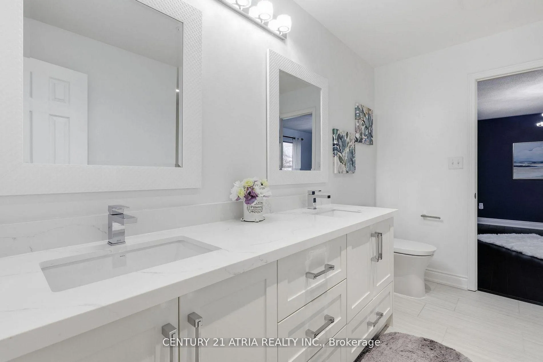 Photo 14 of 18 Abbott Avenue, Aurora, Bayview Northeast — HOMEH