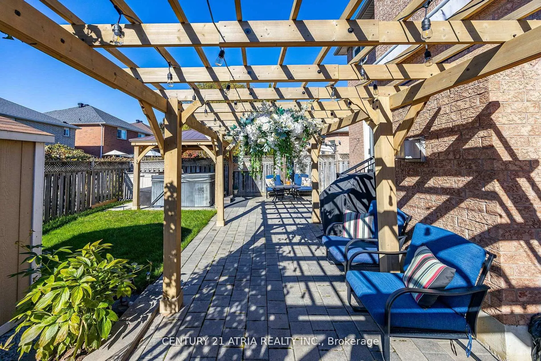 Photo 23 of 18 Abbott Avenue, Aurora, Bayview Northeast — HOMEH