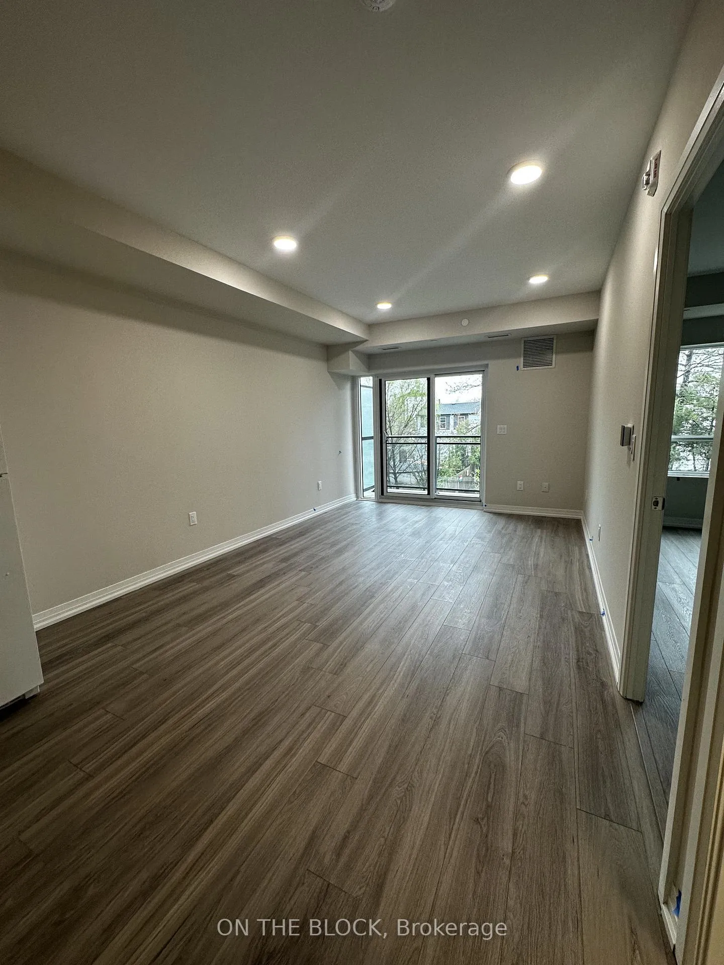 Photo 3 of Unit 237, 50 Herrick Avenue, St. Catharines, Oakdale — HOMEH