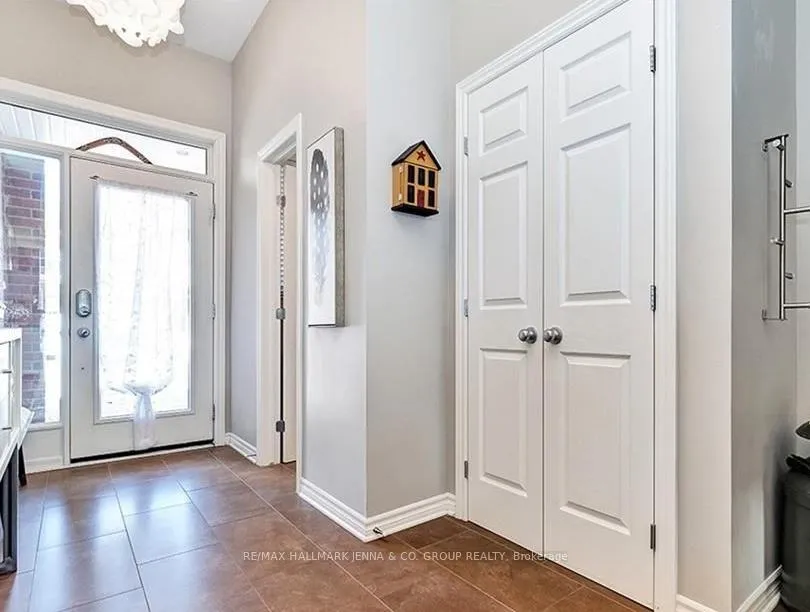 Photo 2 of 410 Stalwart Crescent, Ottawa, Blossom Park/Kemp Park/Findlay Creek — HOMEH