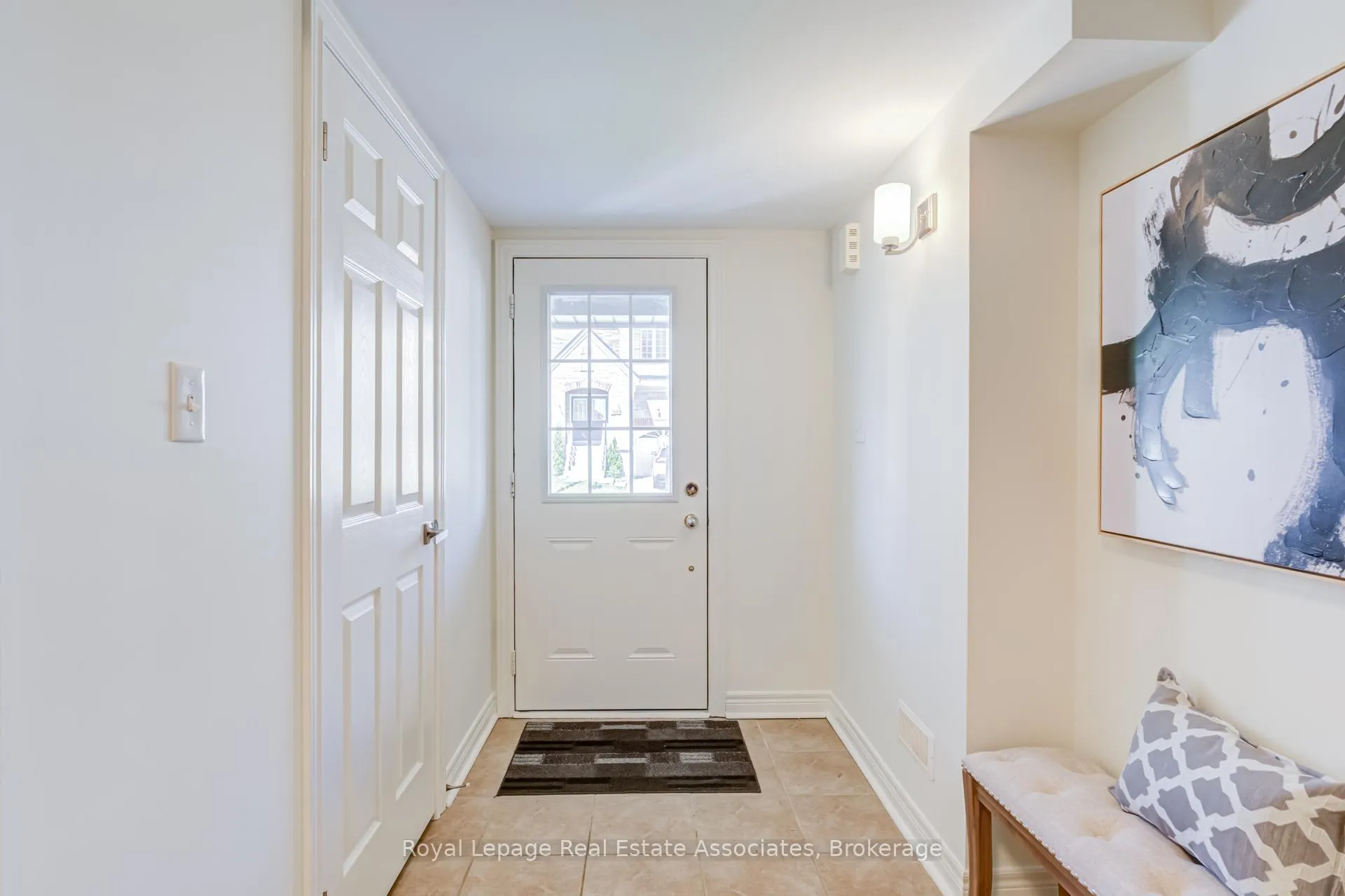 Photo 3 of 1114 Durno Court, Milton, Harrison — HOMEH