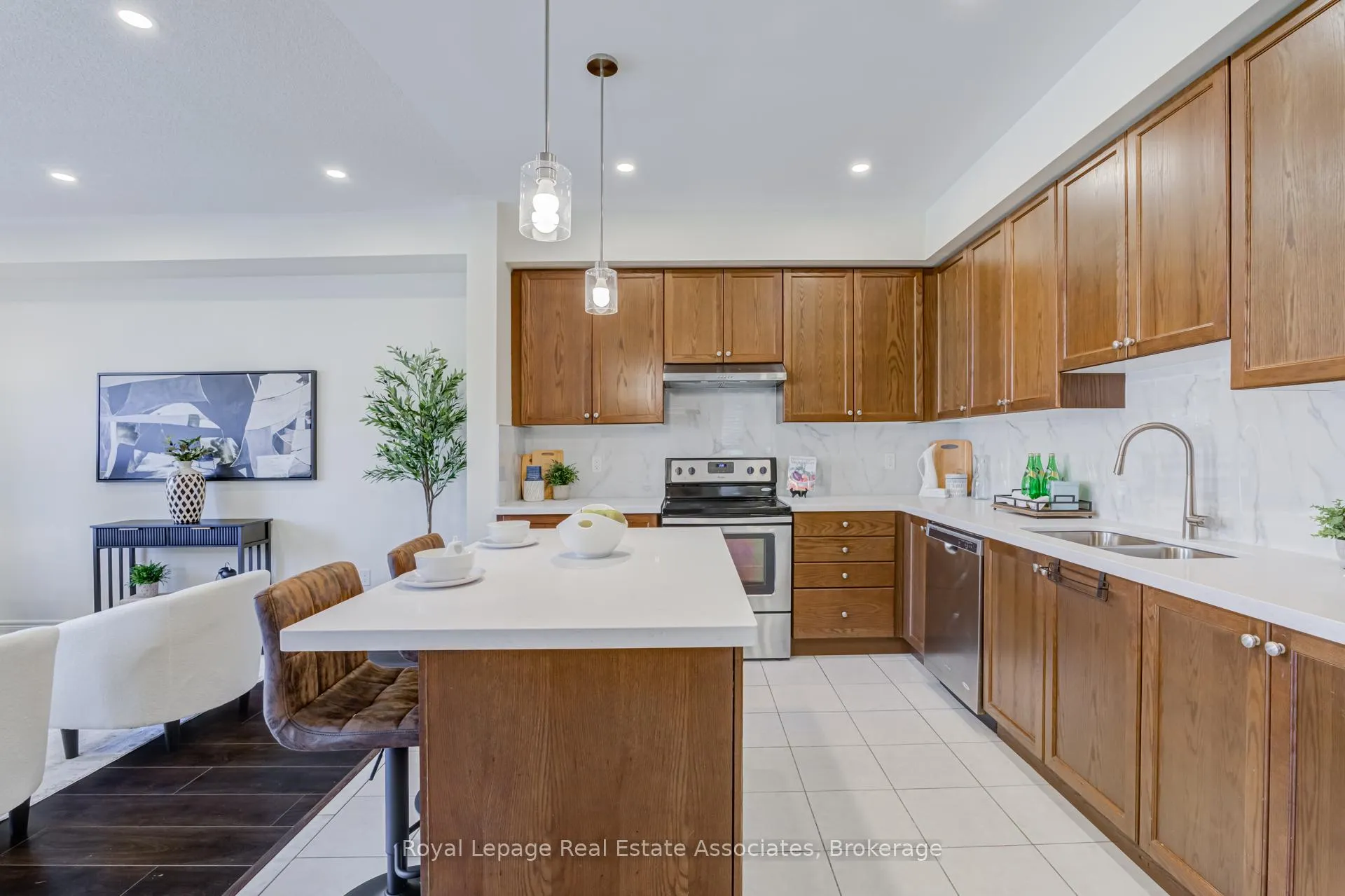 Photo 9 of 1114 Durno Court, Milton, Harrison — HOMEH