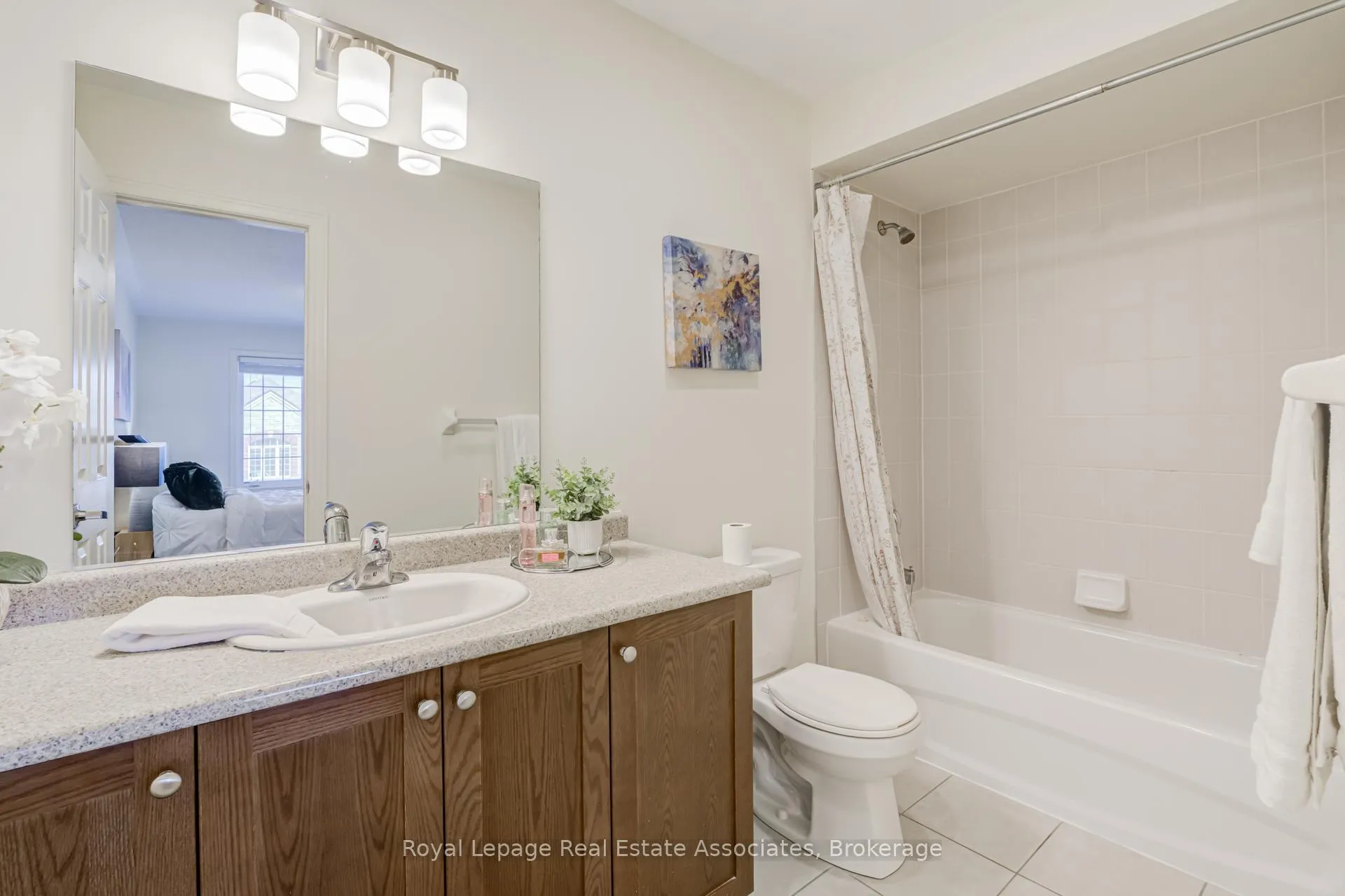 Photo 17 of 1114 Durno Court, Milton, Harrison — HOMEH