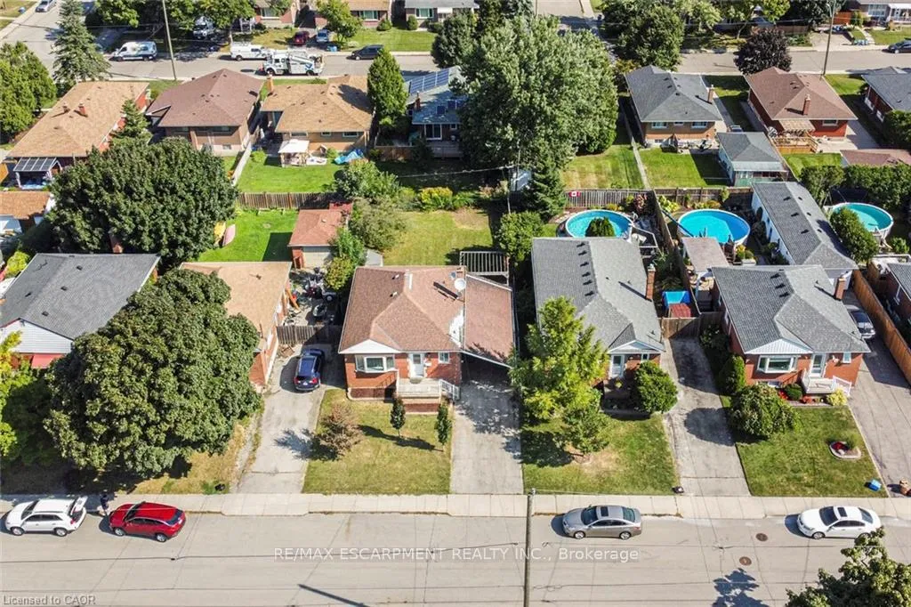Photo 3 of 33 Alderney Avenue, Hamilton, Hill Park — HOMEH