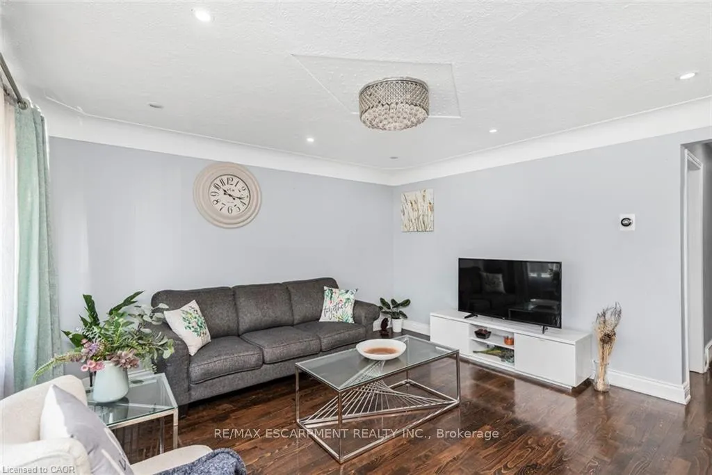 Photo 10 of 33 Alderney Avenue, Hamilton, Hill Park — HOMEH