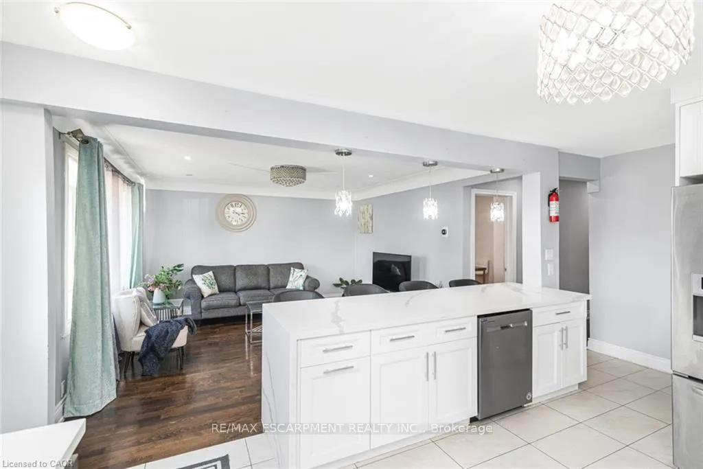 Photo 11 of 33 Alderney Avenue, Hamilton, Hill Park — HOMEH