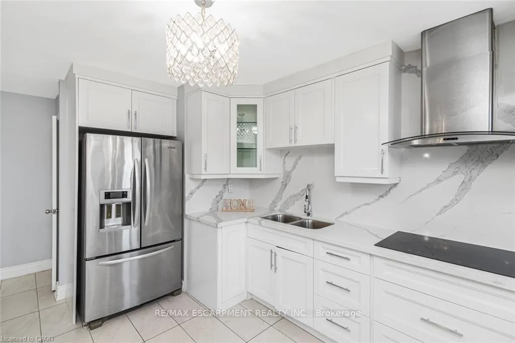 Photo 16 of 33 Alderney Avenue, Hamilton, Hill Park — HOMEH