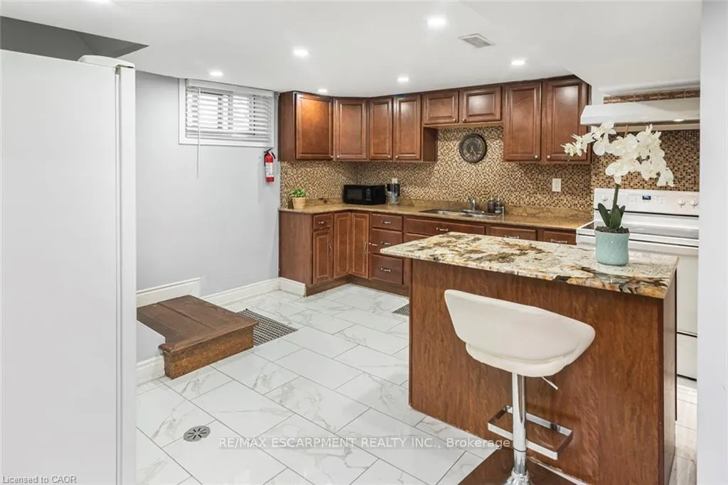Photo 36 of 33 Alderney Avenue, Hamilton, Hill Park — HOMEH