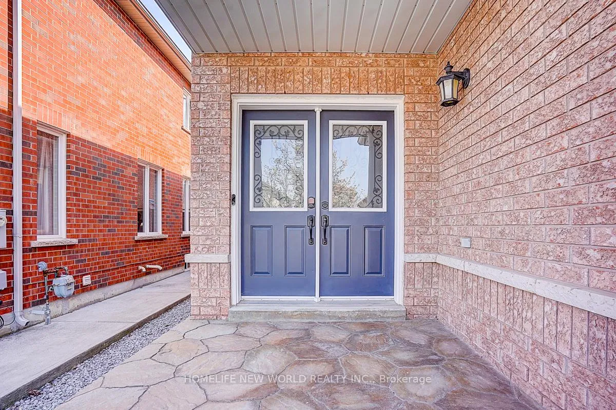 Photo 4 of 67 Lena Drive, Richmond Hill, Rouge Woods — HOMEH