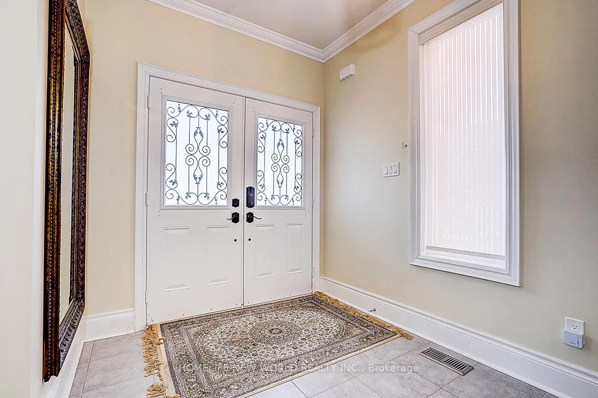 Photo 5 of 67 Lena Drive, Richmond Hill, Rouge Woods — HOMEH