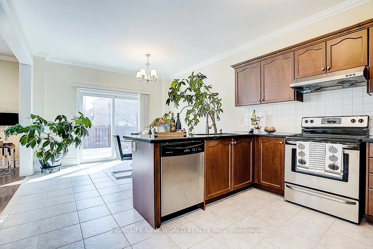 Photo 12 of 67 Lena Drive, Richmond Hill, Rouge Woods — HOMEH