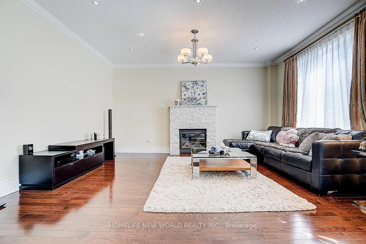 Photo 19 of 67 Lena Drive, Richmond Hill, Rouge Woods — HOMEH