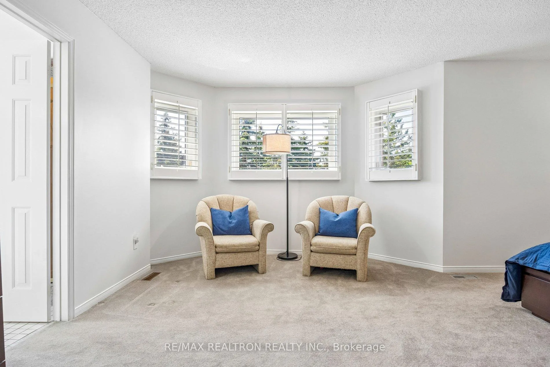 Photo 30 of 37 Dundurn Crescent, Vaughan, Uplands — HOMEH
