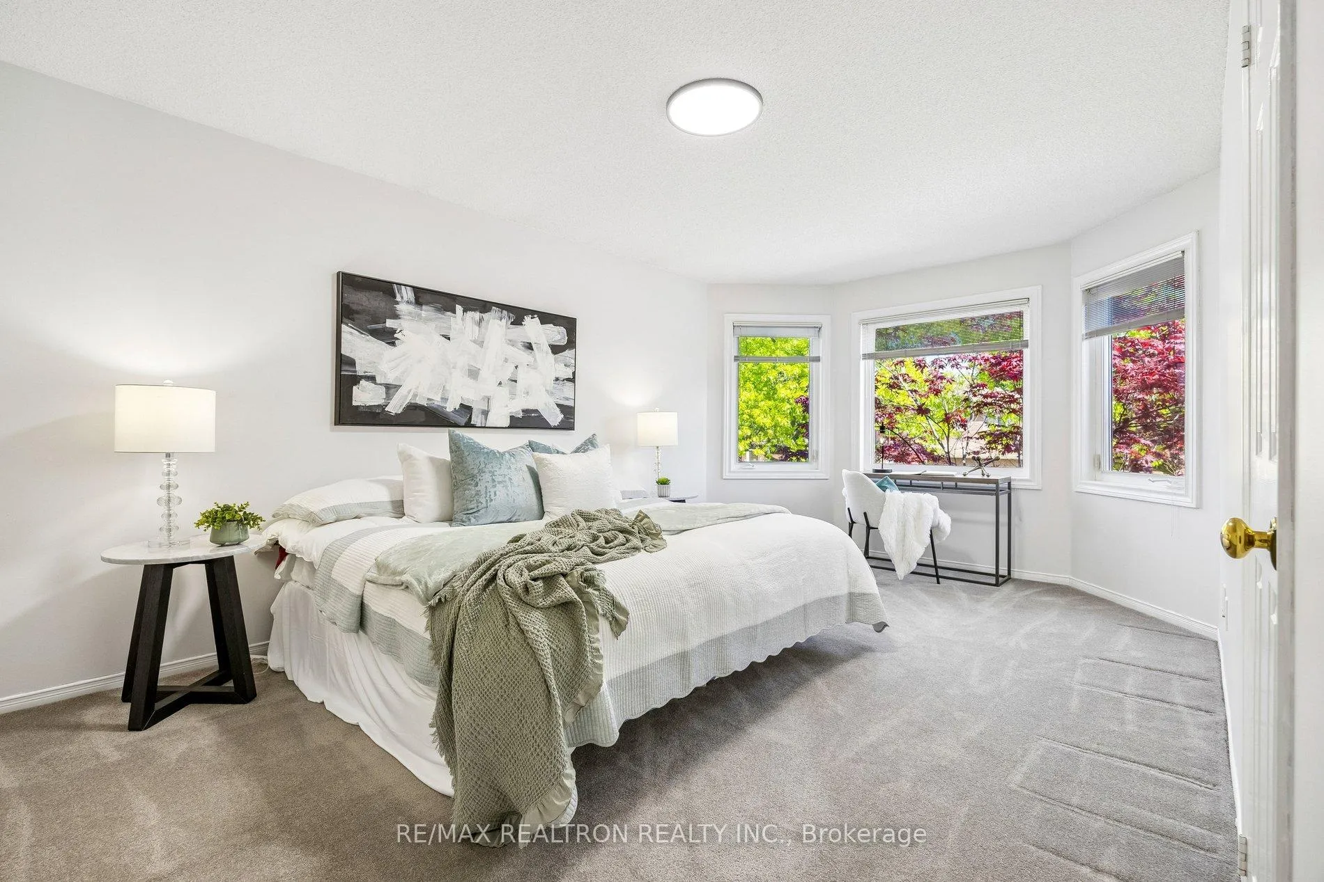 Photo 36 of 37 Dundurn Crescent, Vaughan, Uplands — HOMEH