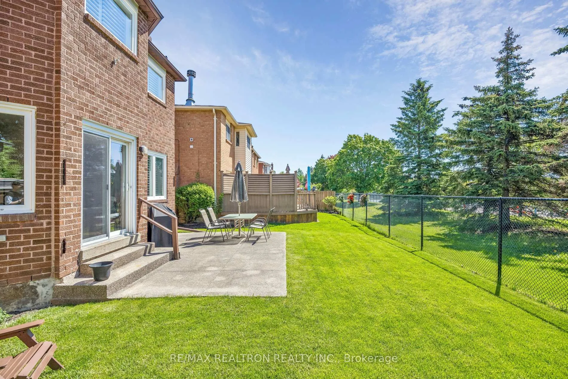 Photo 45 of 37 Dundurn Crescent, Vaughan, Uplands — HOMEH