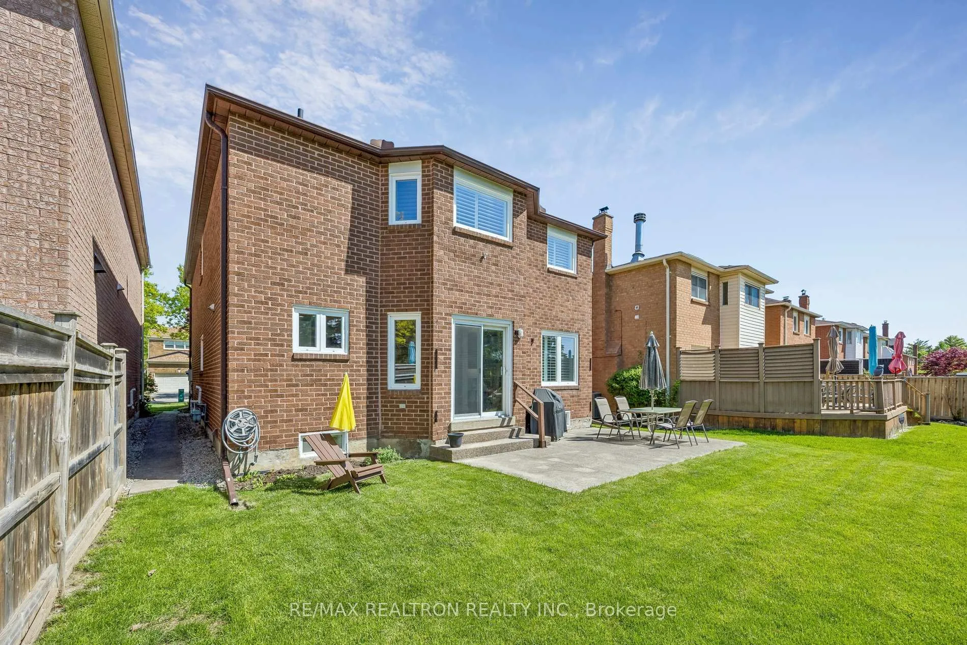 Photo 46 of 37 Dundurn Crescent, Vaughan, Uplands — HOMEH