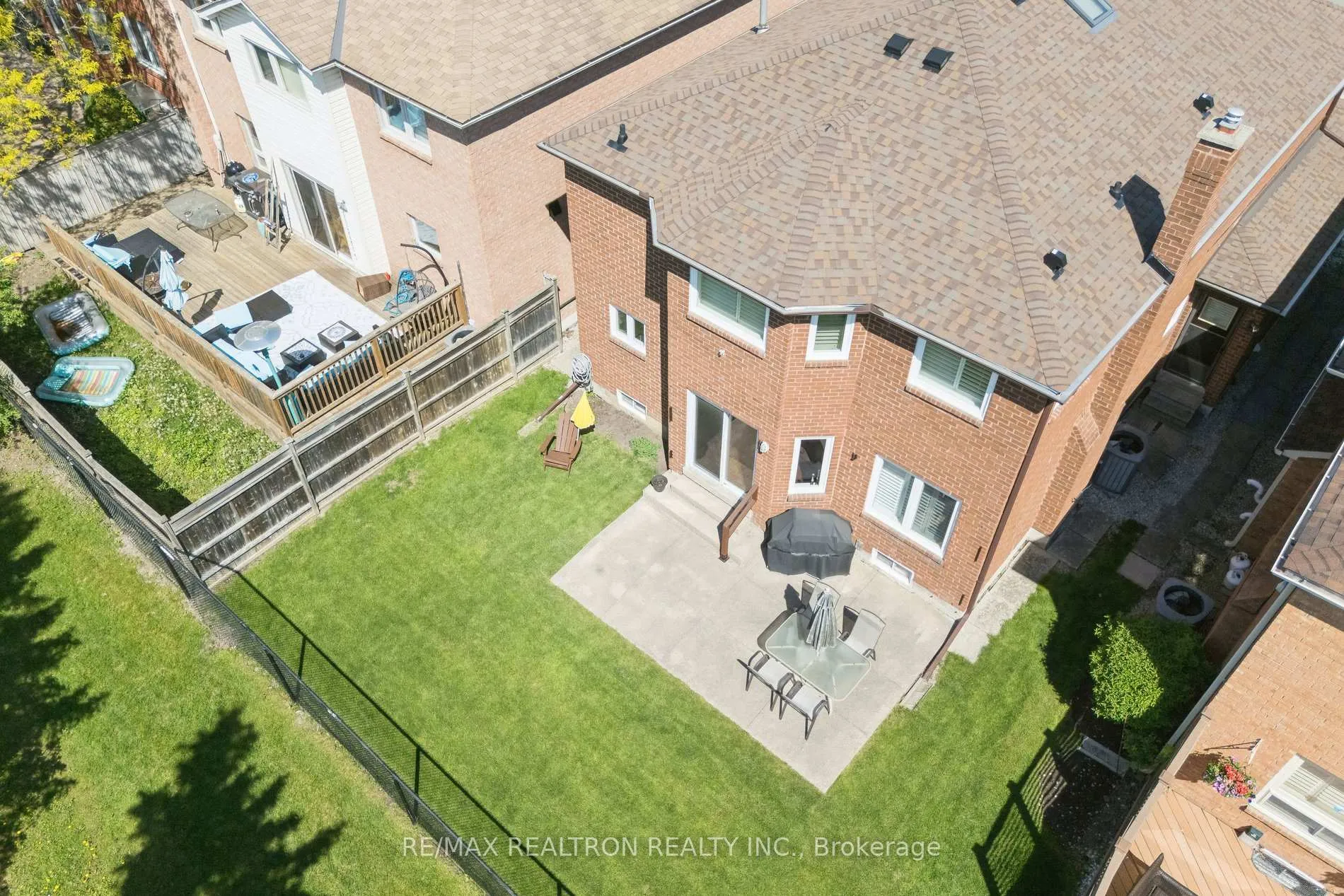 Photo 47 of 37 Dundurn Crescent, Vaughan, Uplands — HOMEH