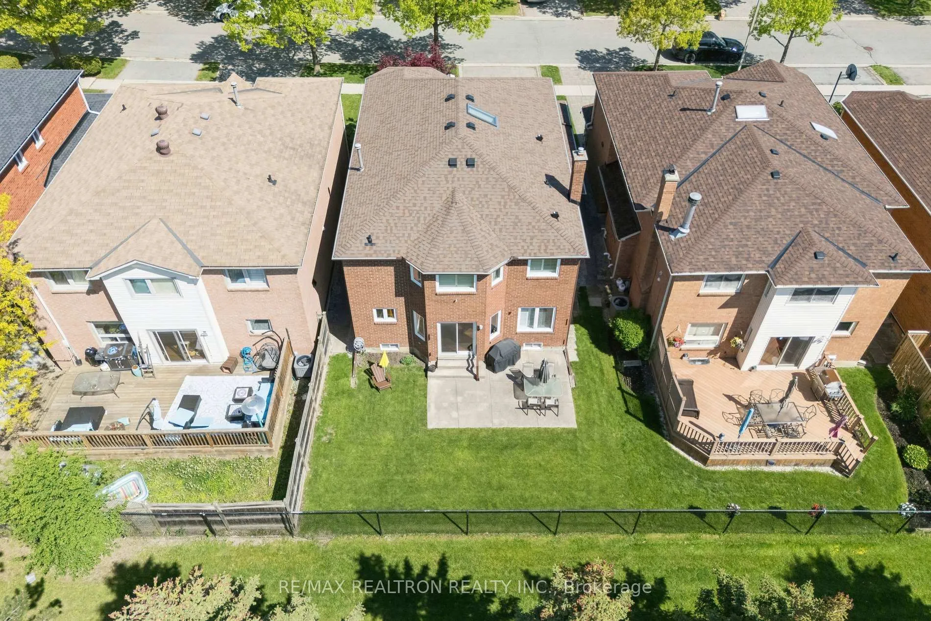 Photo 48 of 37 Dundurn Crescent, Vaughan, Uplands — HOMEH