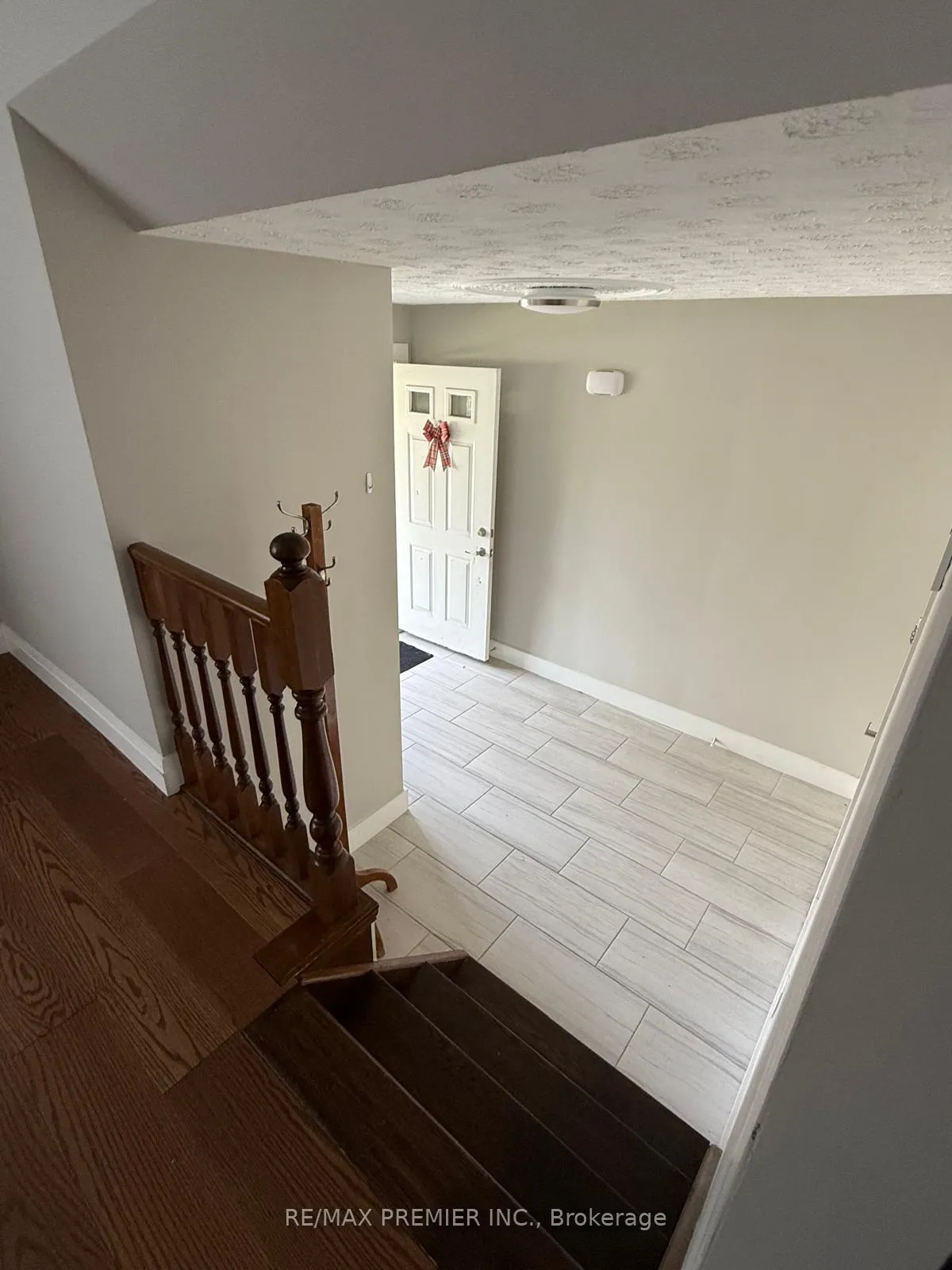 Photo 5 of Unit Upper unit, 416 Cole Road, Guelph, Kortright West — HOMEH