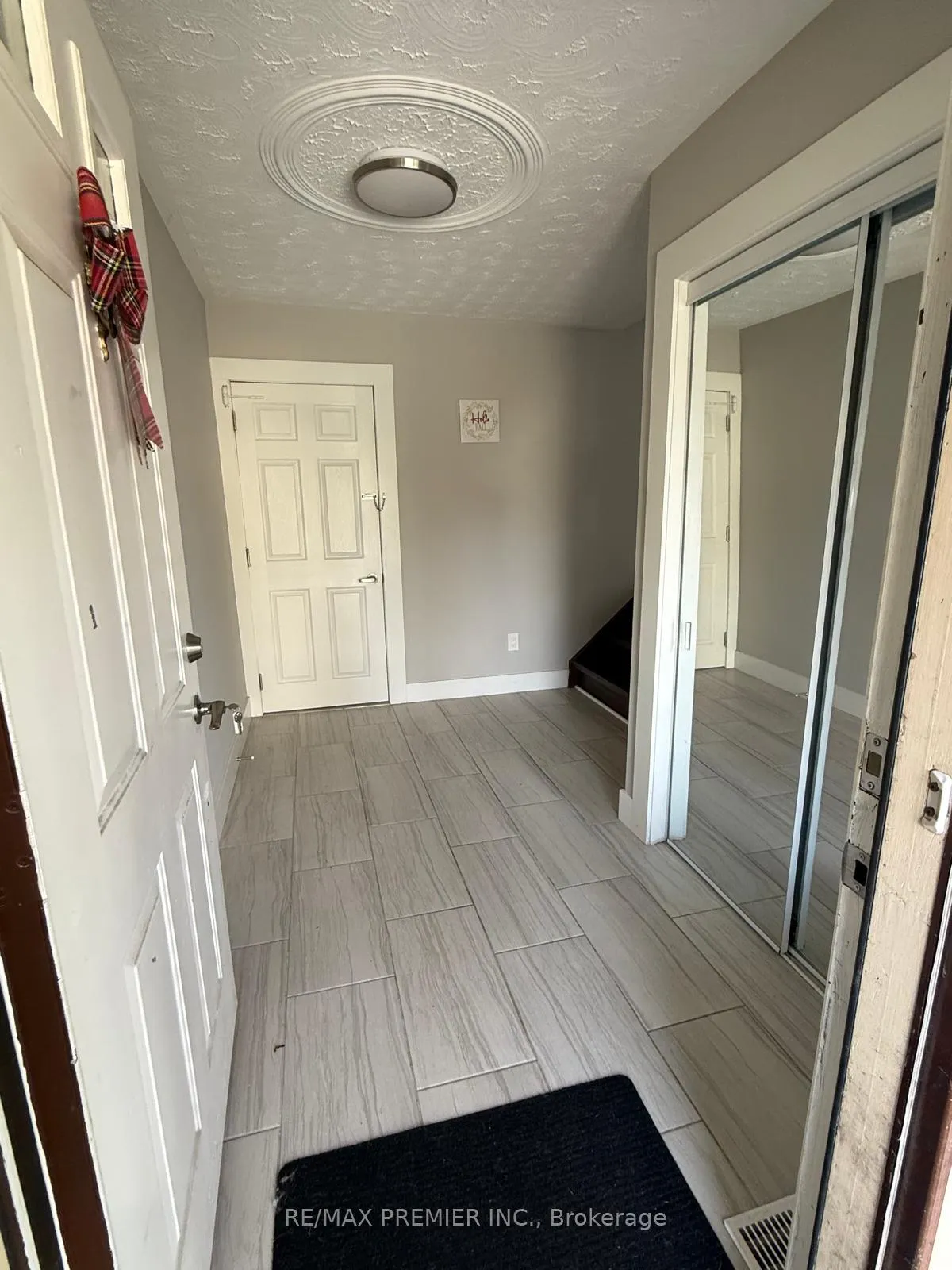 Photo 6 of Unit Upper unit, 416 Cole Road, Guelph, Kortright West — HOMEH
