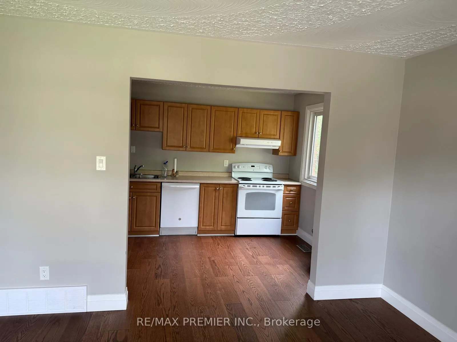 Photo 13 of Unit Upper unit, 416 Cole Road, Guelph, Kortright West — HOMEH