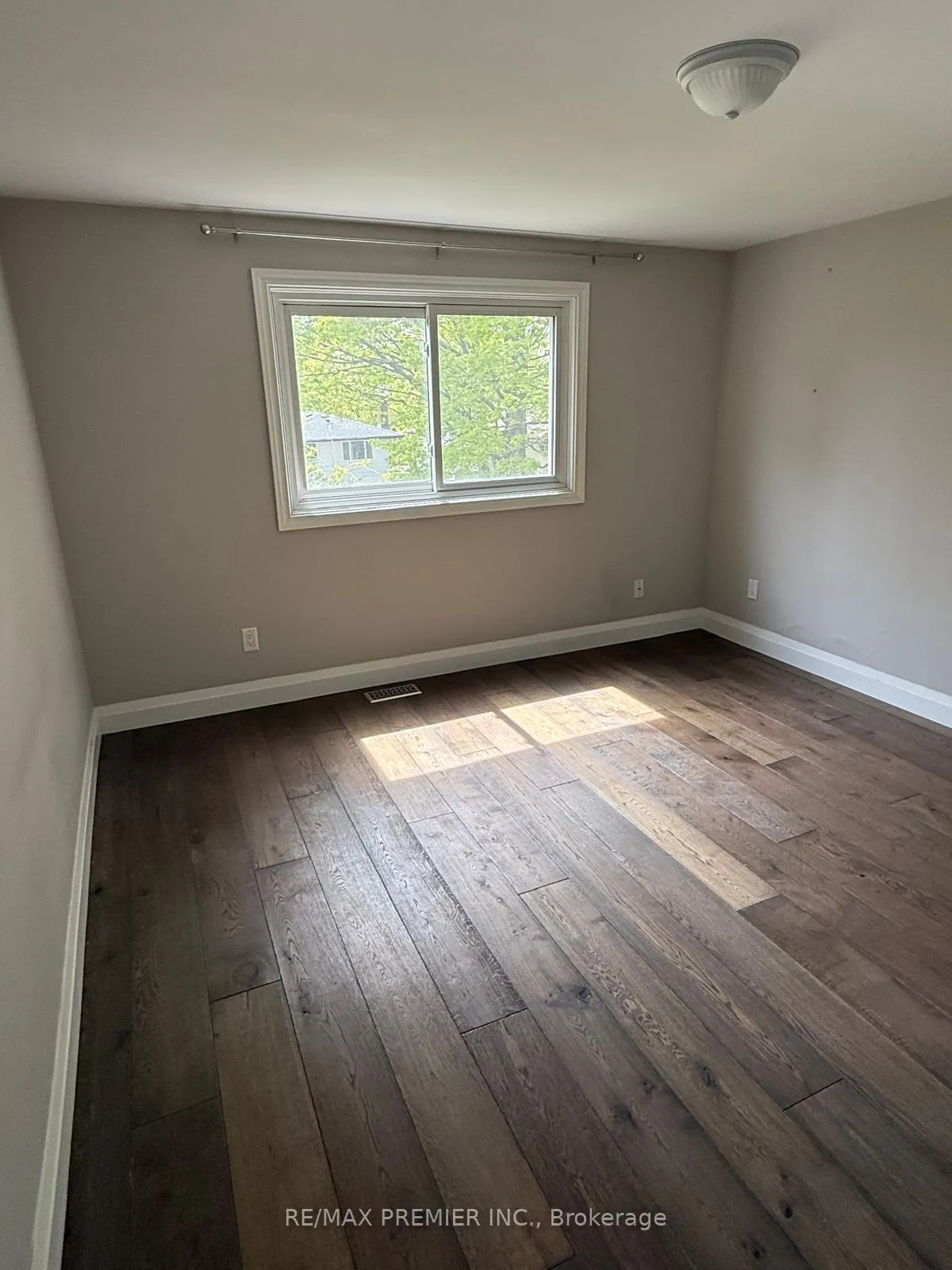 Photo 27 of Unit Upper unit, 416 Cole Road, Guelph, Kortright West — HOMEH